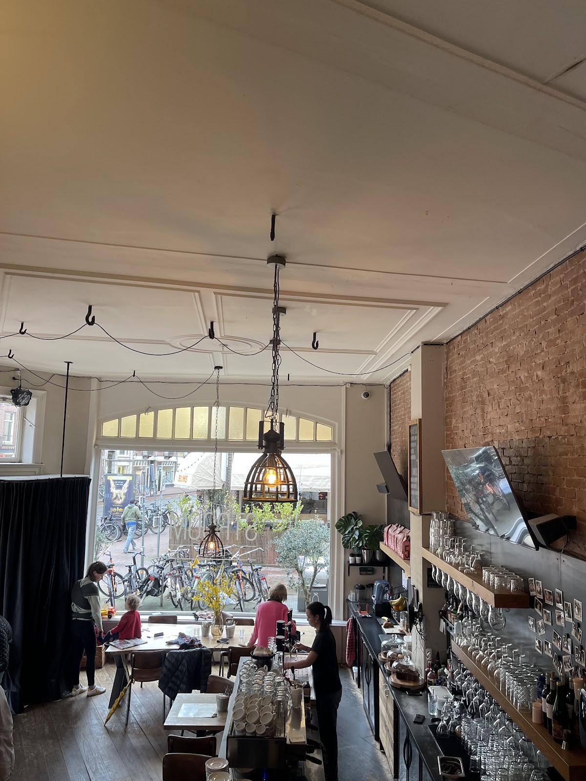 STROOM in de Pijp: the place