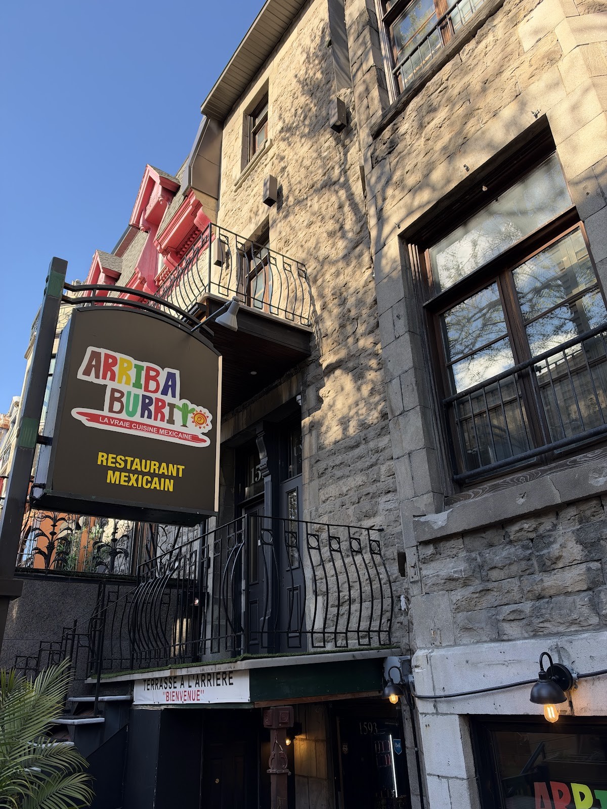 Arriba Burrito (St.Dénis)& Arriba Brunch: the place