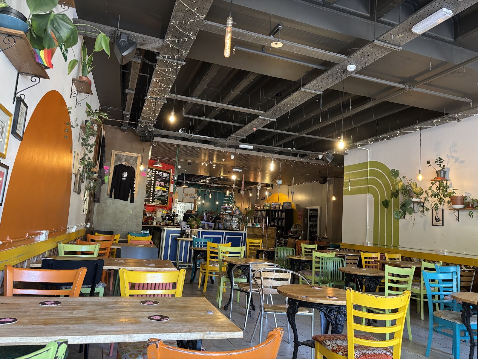 Scaredy Cats Cafe Bar: the place