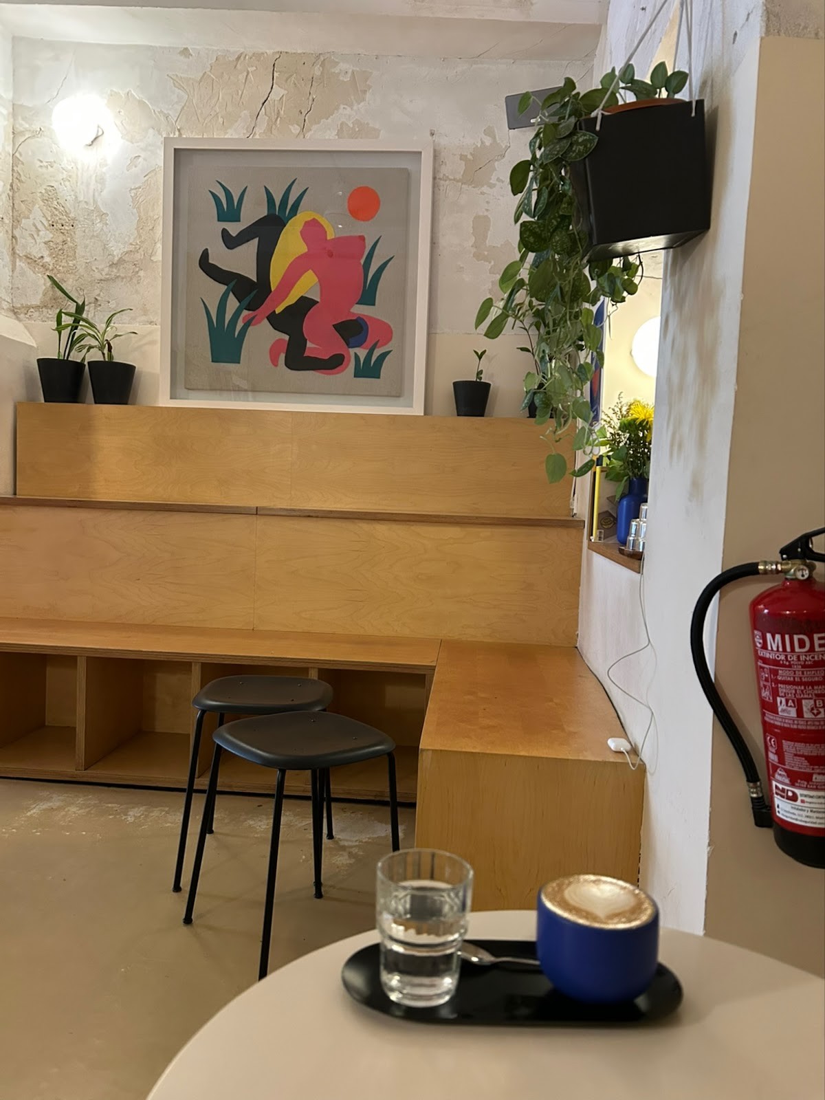 Hola Coffee Fourquet: the place