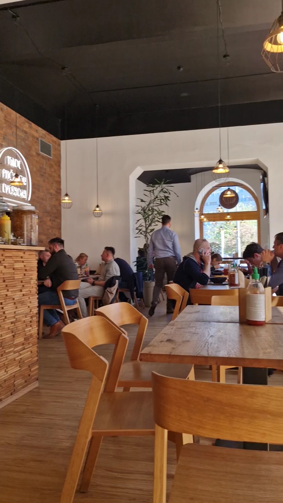 Phở Bar Na Poříčí 43: the place