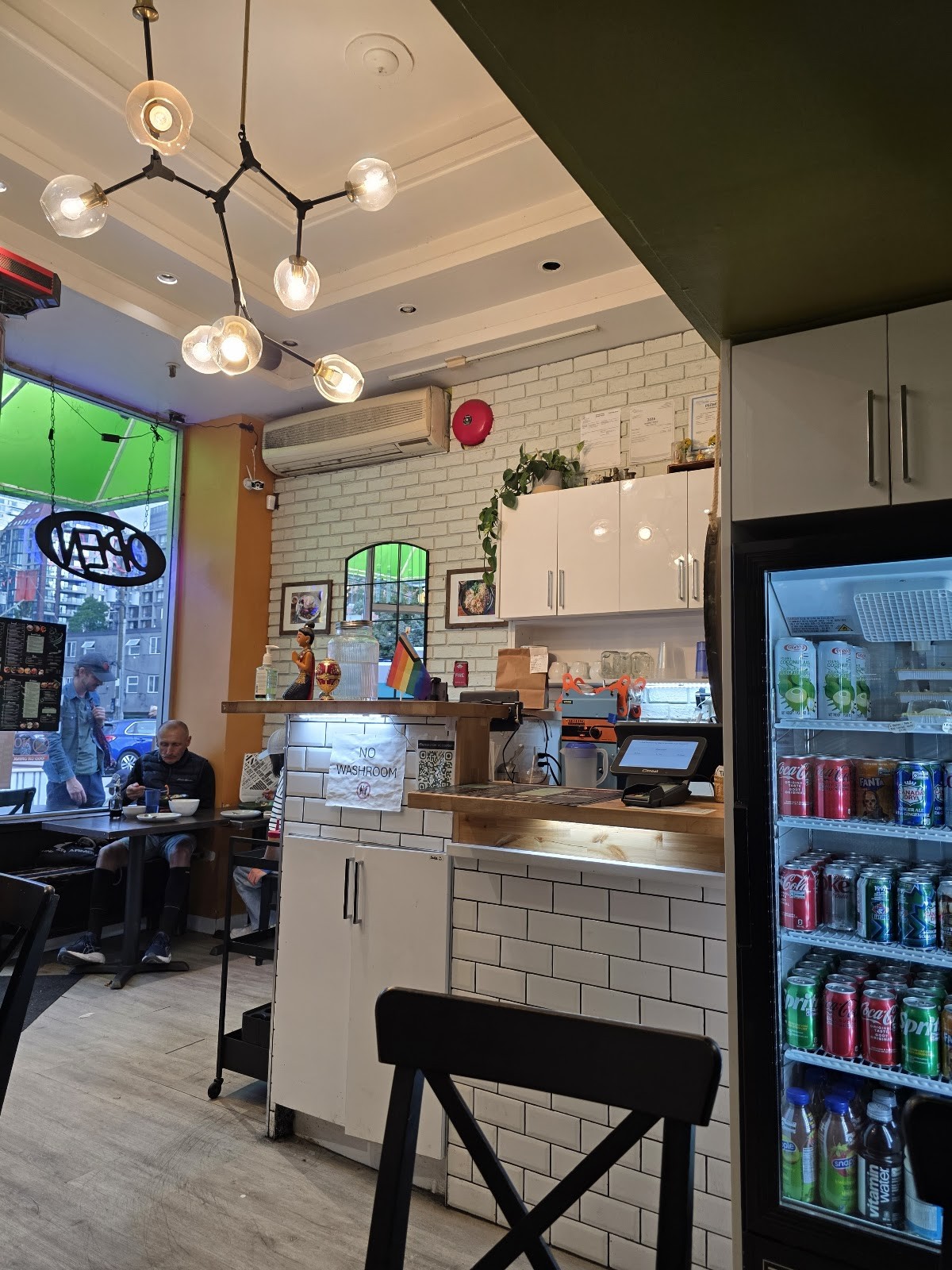 Thai Basil Restaurant: the place