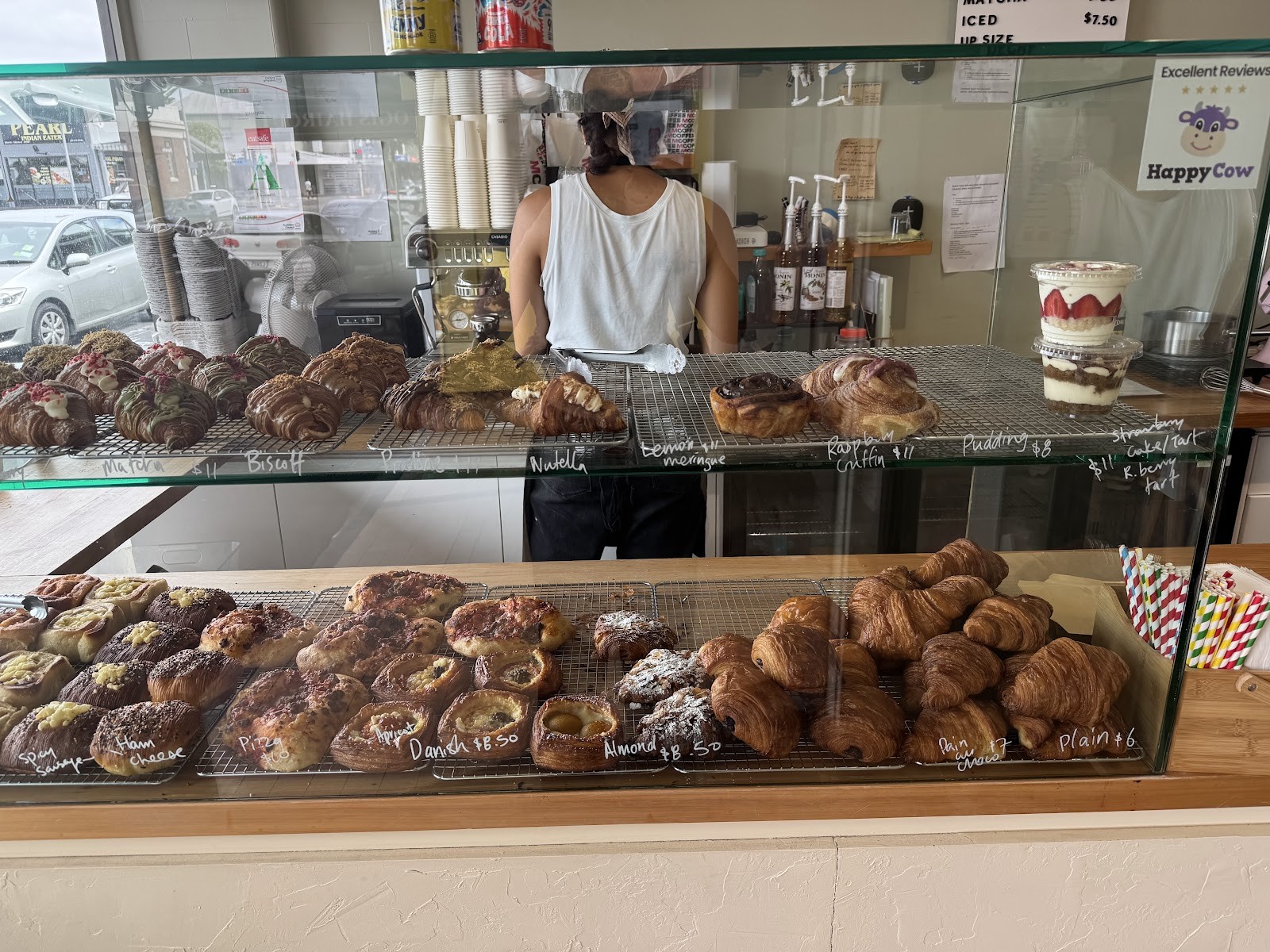Maison des Lys Pâtisserie: the place