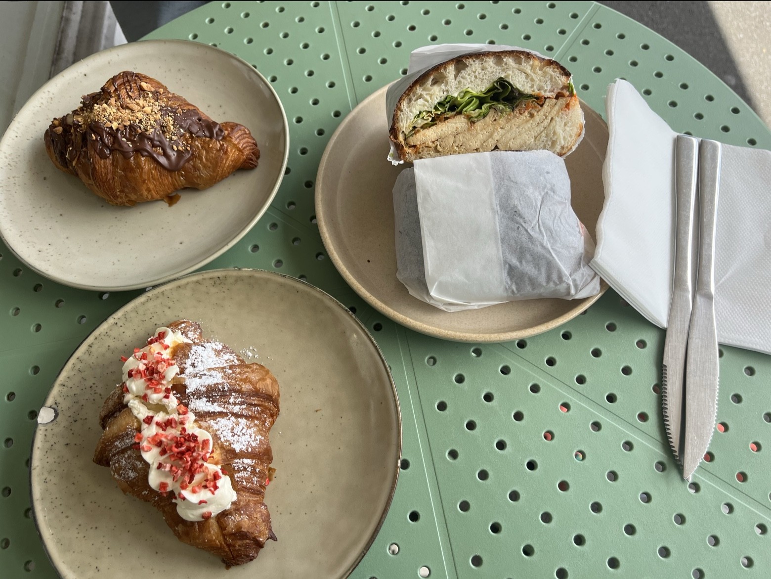 Maison des Lys Pâtisserie (Mt Eden): food & drinks