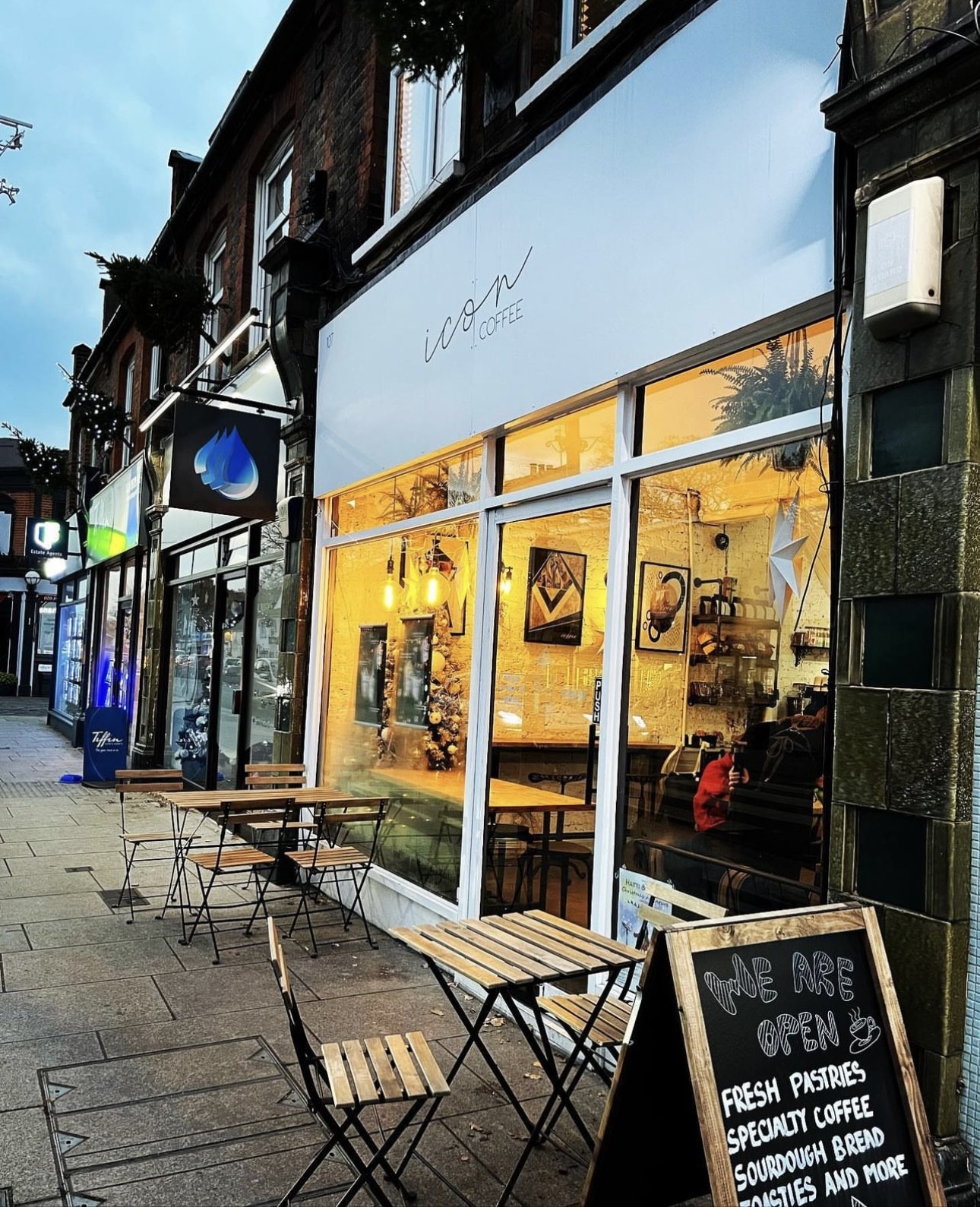 Icon Coffee: the place
