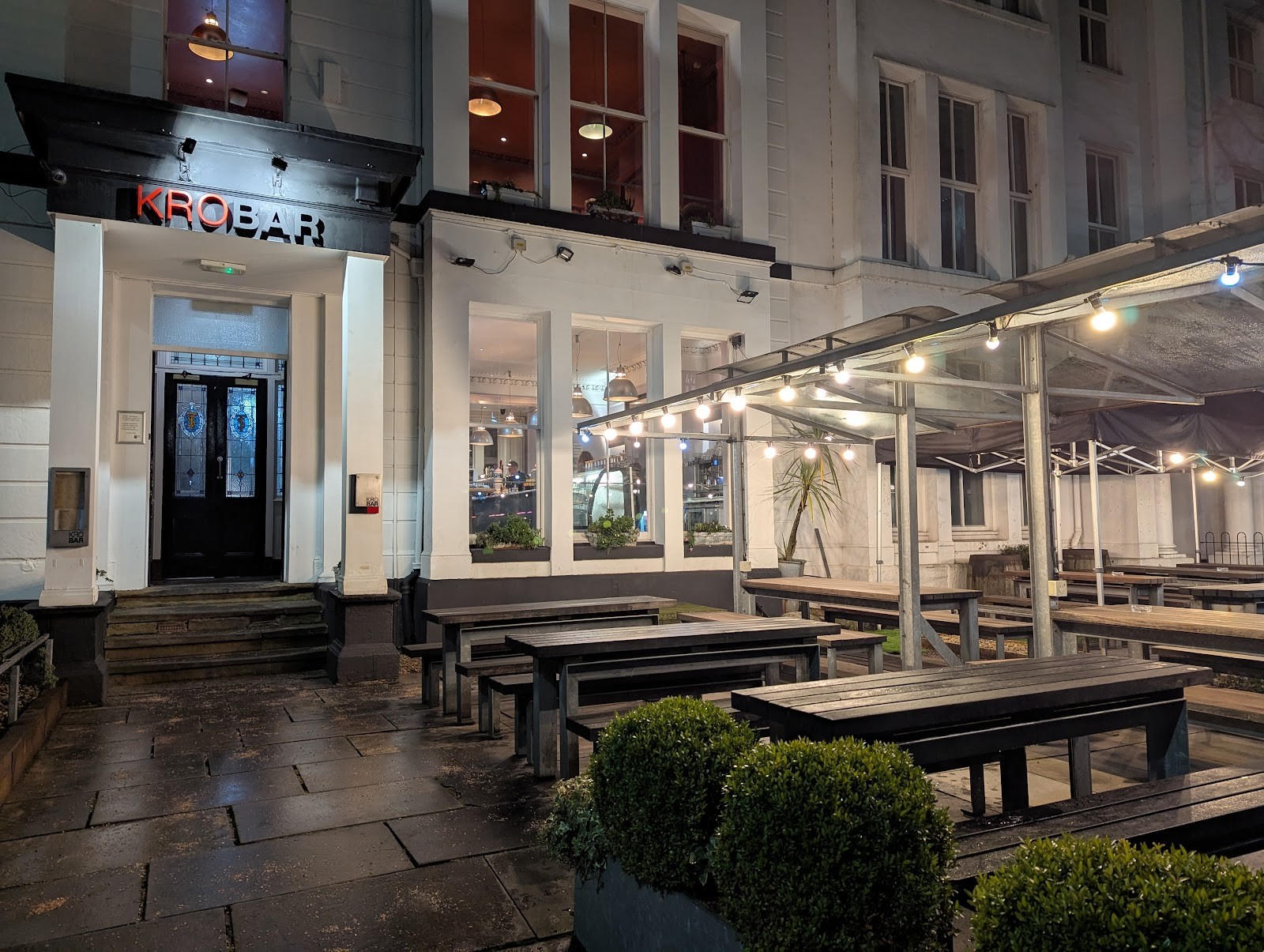 Kro Bar: the place