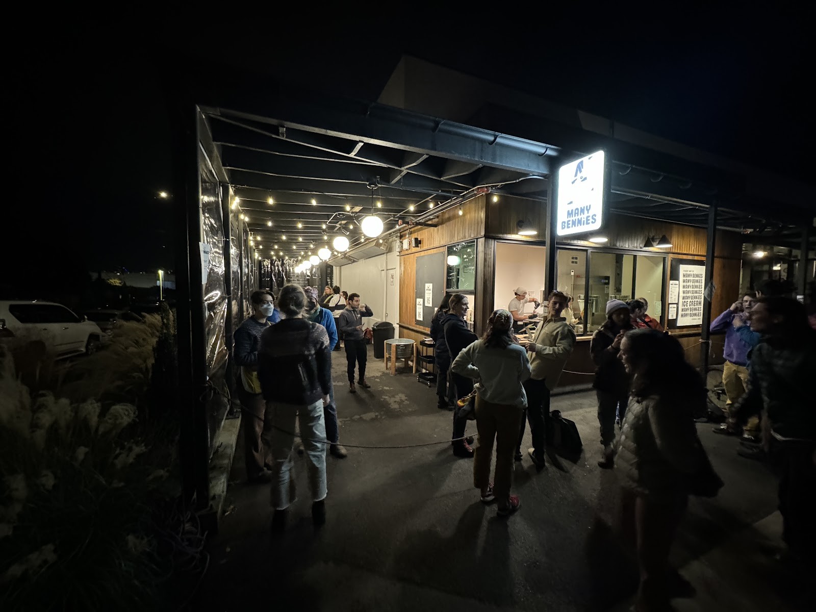 Many Bennies: the place