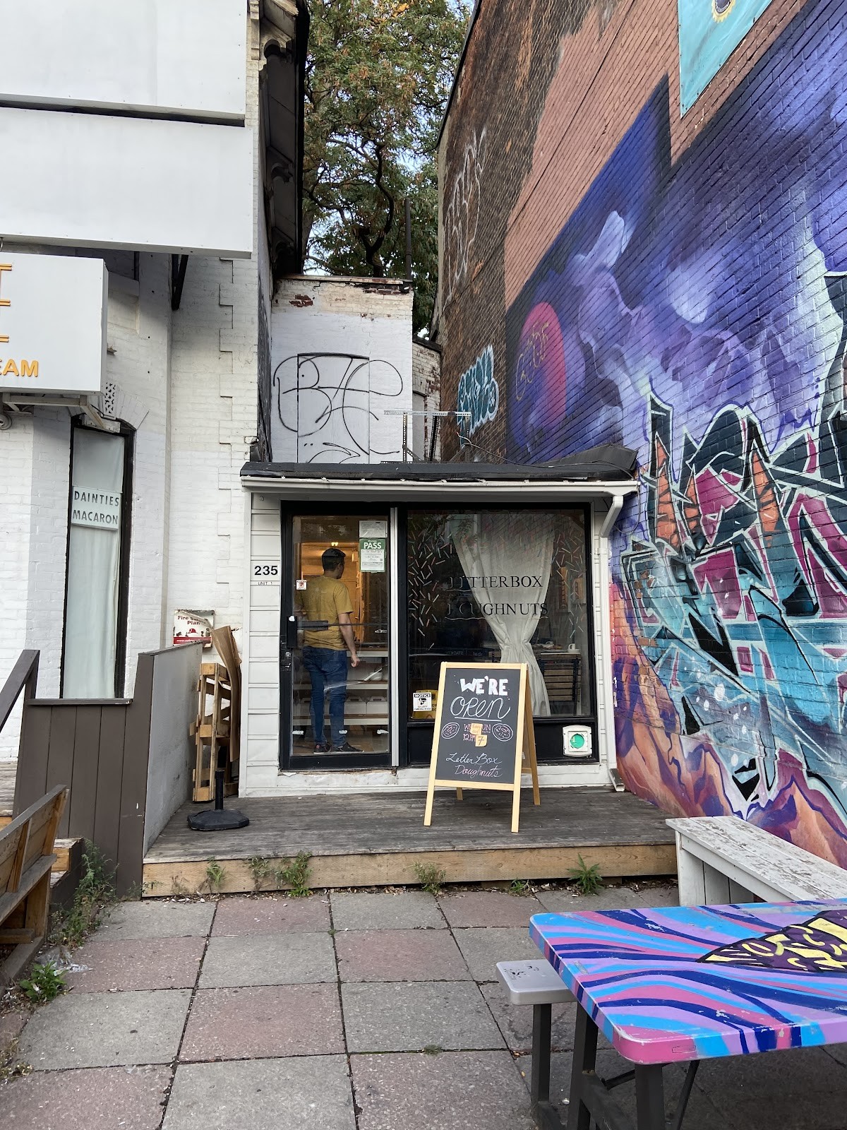 Letterbox Doughnuts: the place