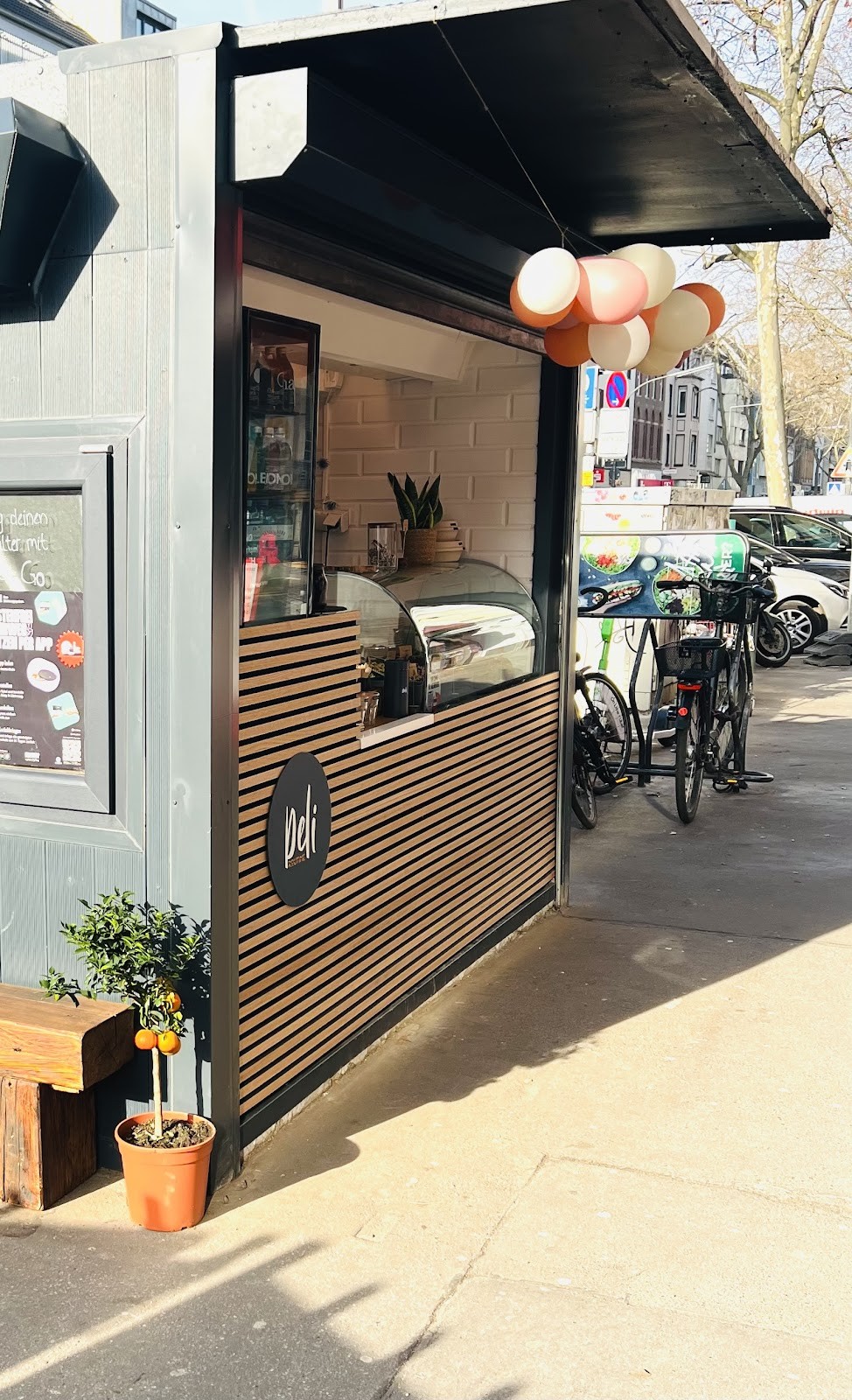 Deli Routine: the place