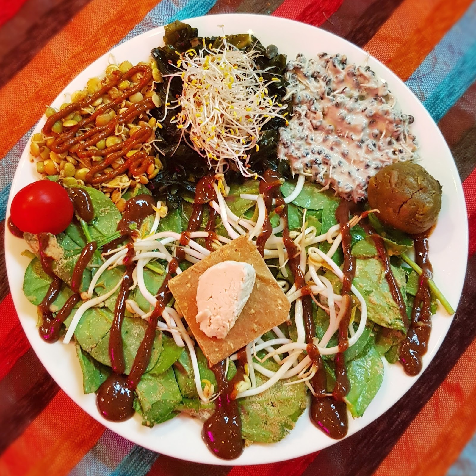 Bliss Café & Galleri: food & drinks