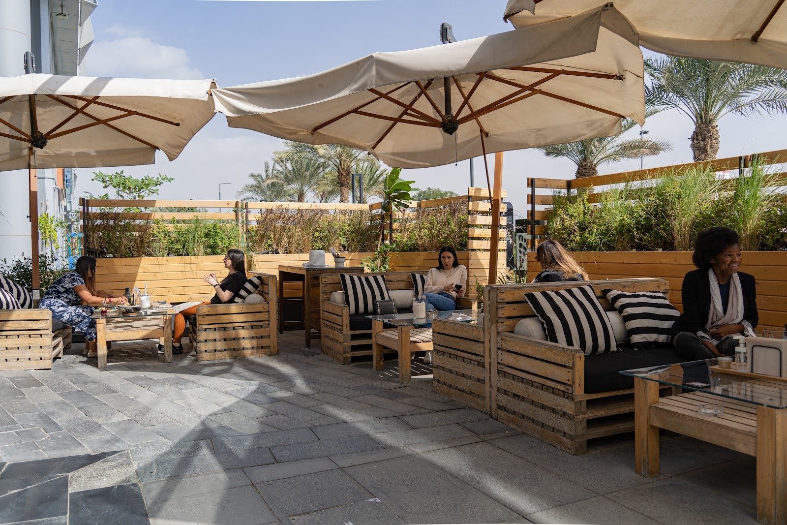 One Life Kitchen and Café (d3): the place