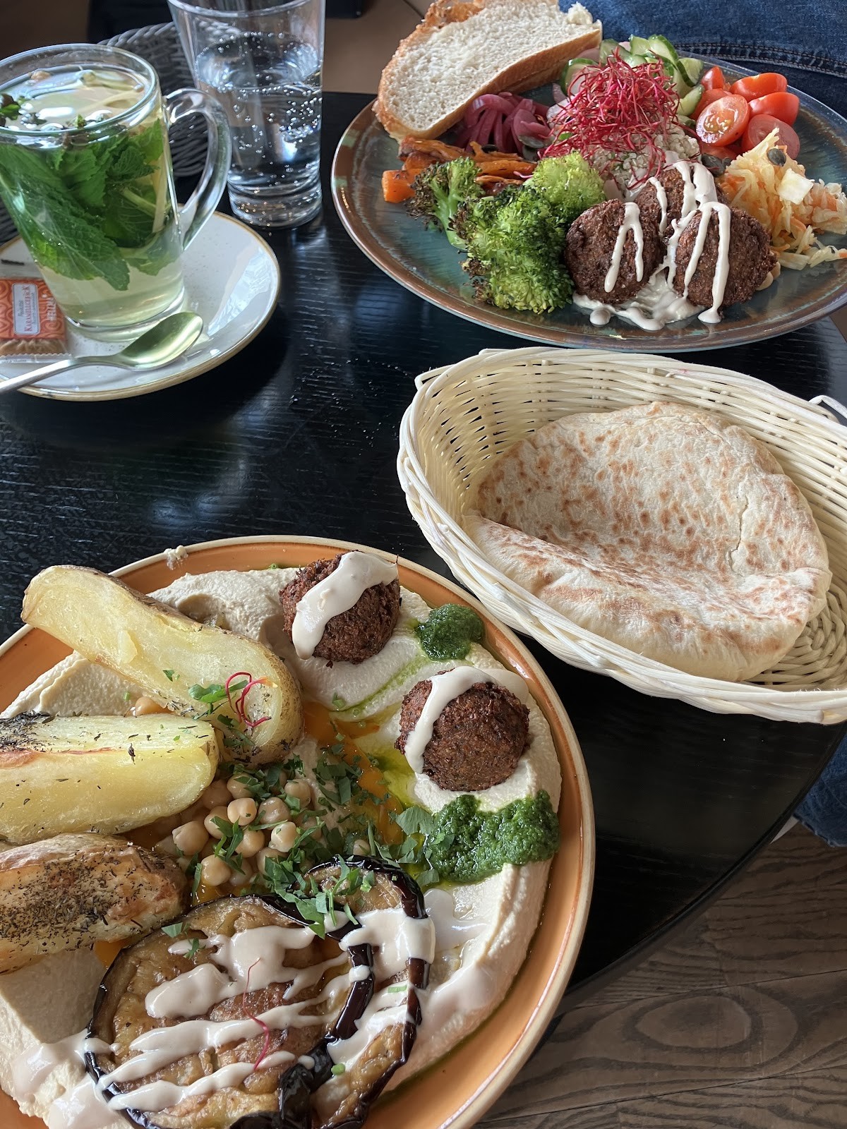 Life Deli: food & drinks