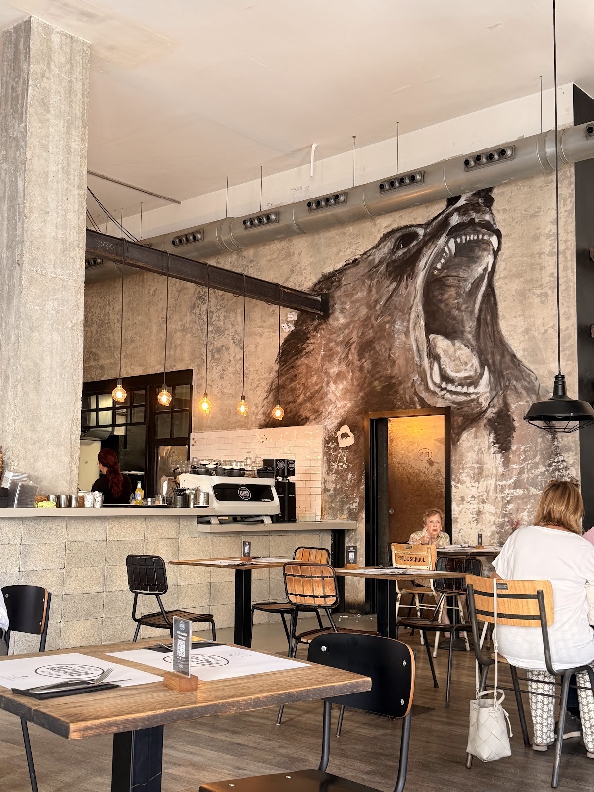 BASTARD Coffee & Kitchen - Xúquer: the place