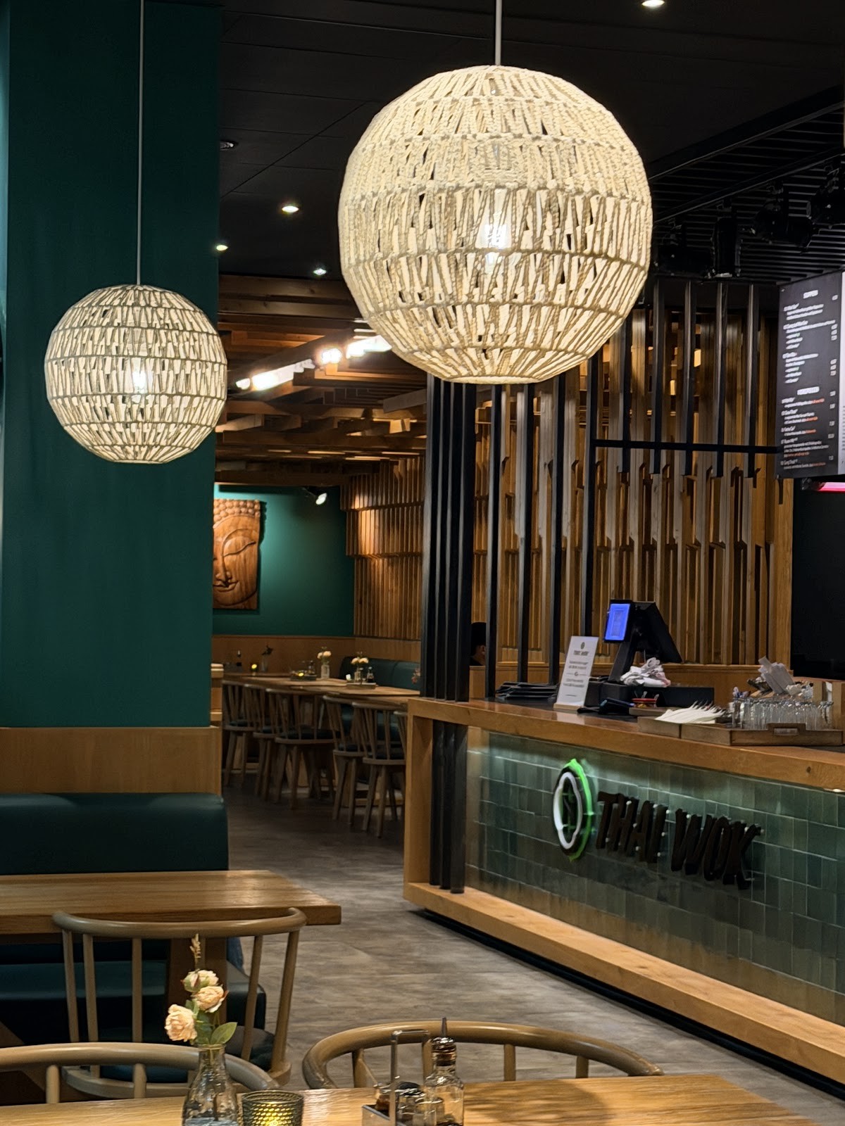 Thai Wok | Ohmstr.: the place