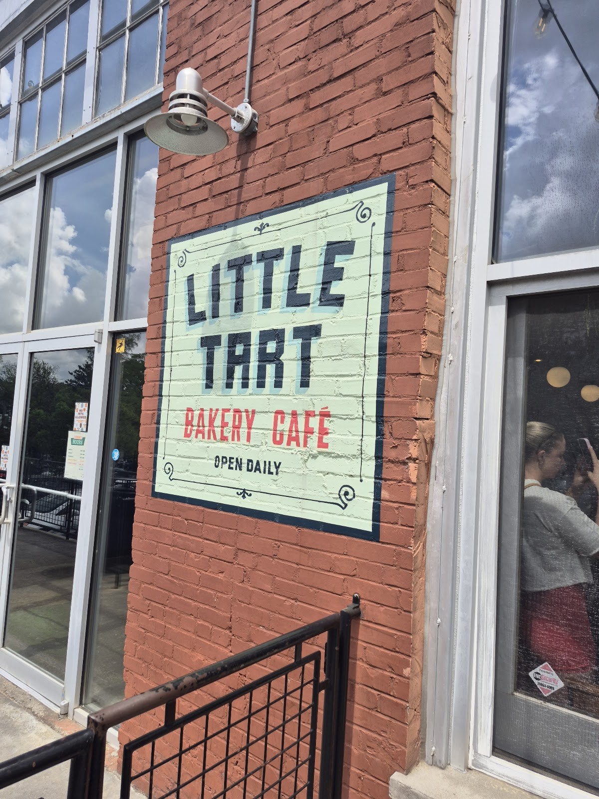 The Little Tart Bakeshop: the place