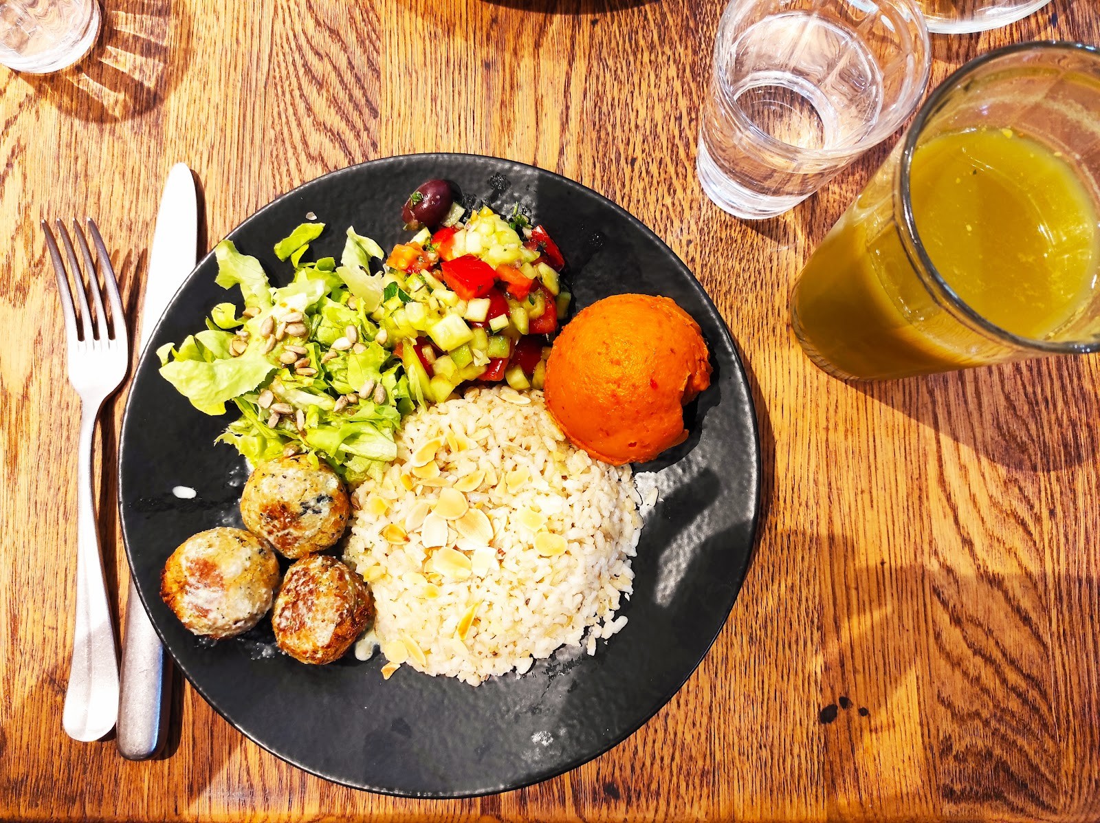 Naya Studio: food & drinks