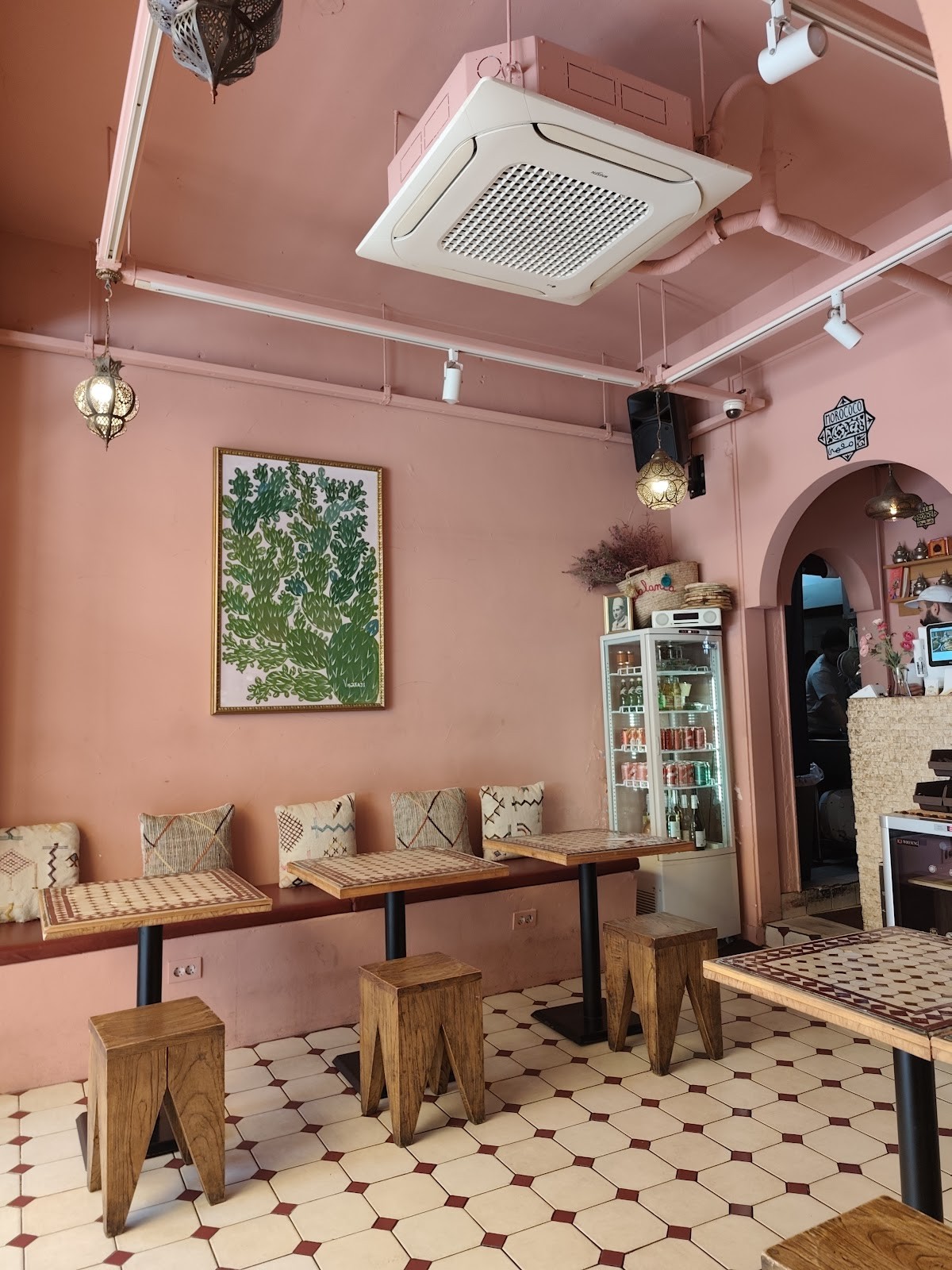 Morococo Cafe: the place