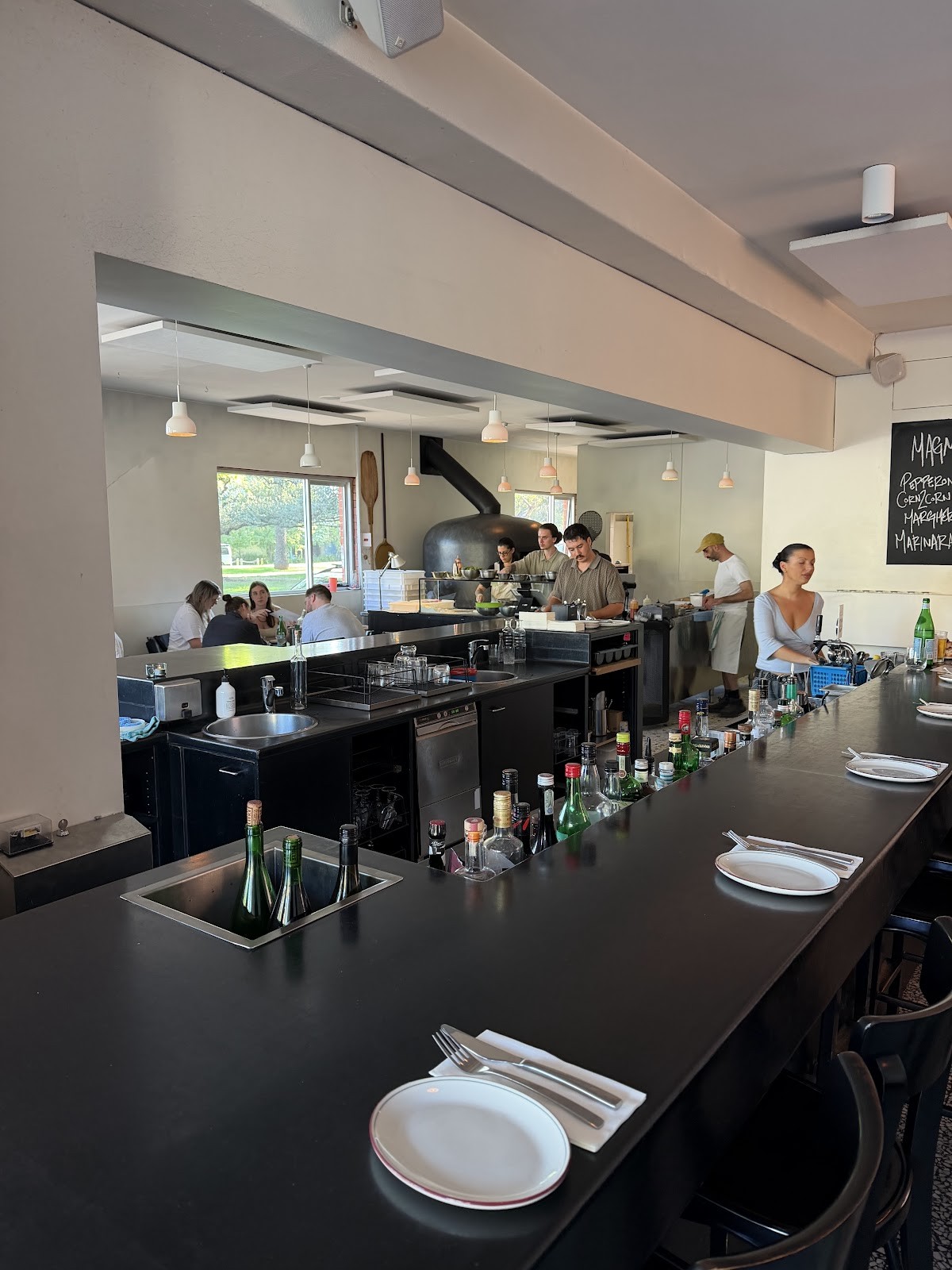 Pizzeria Magma: the place