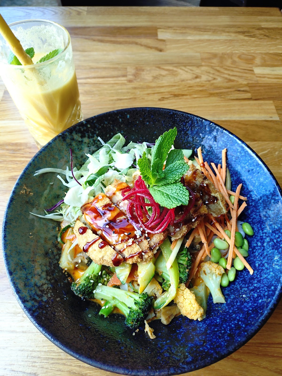 Veganese Quan Chay - Leipzig Plagwitz: food & drinks