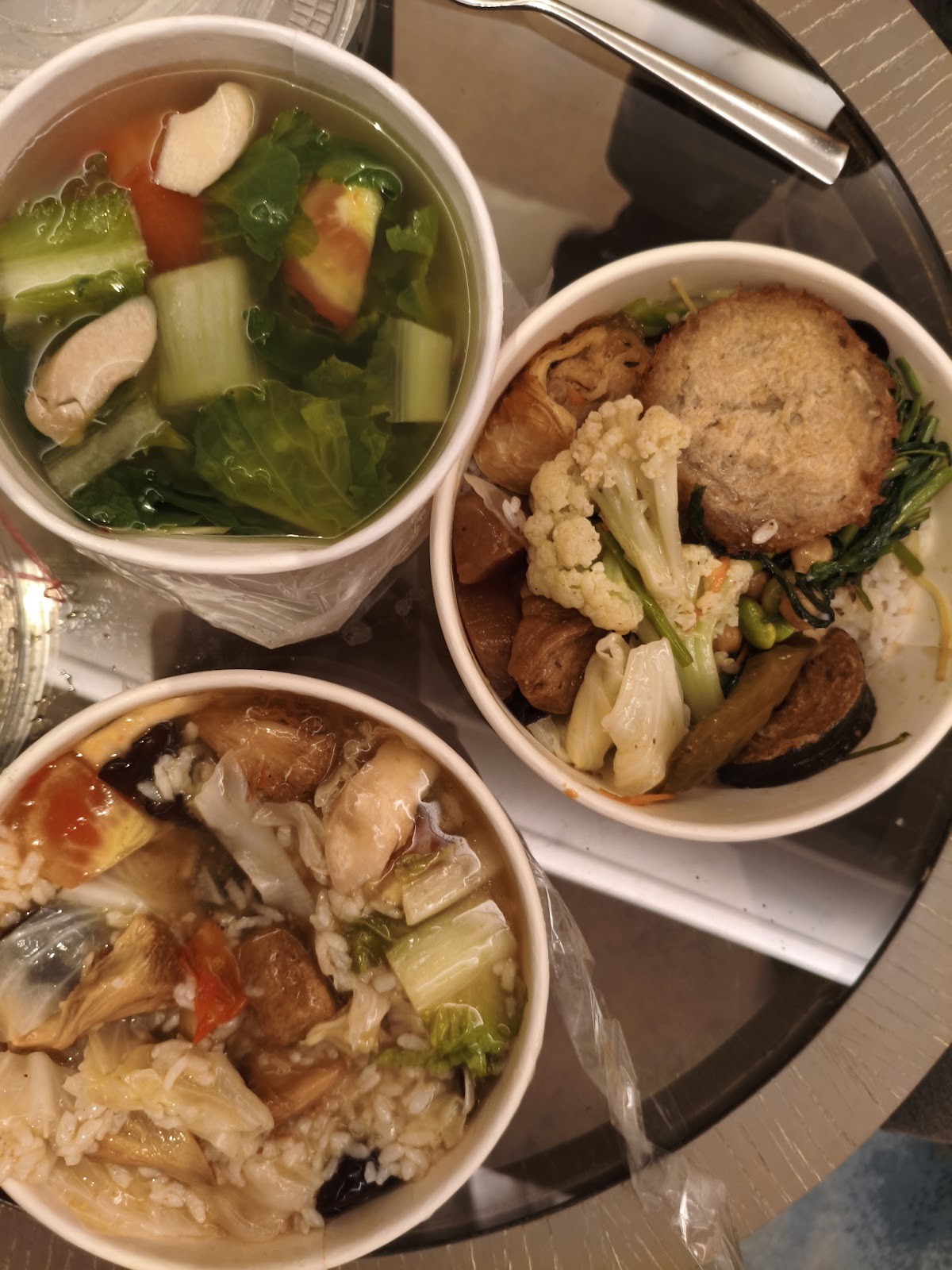 Ci Xin Jiankang Vegan Restaurant: food & drinks
