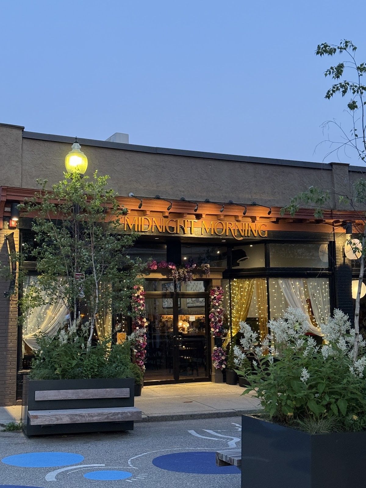 Midnight Morning: the place