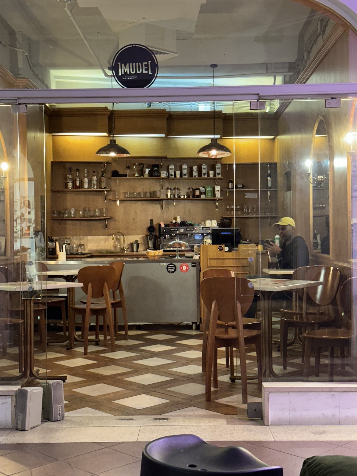 Mude: the place