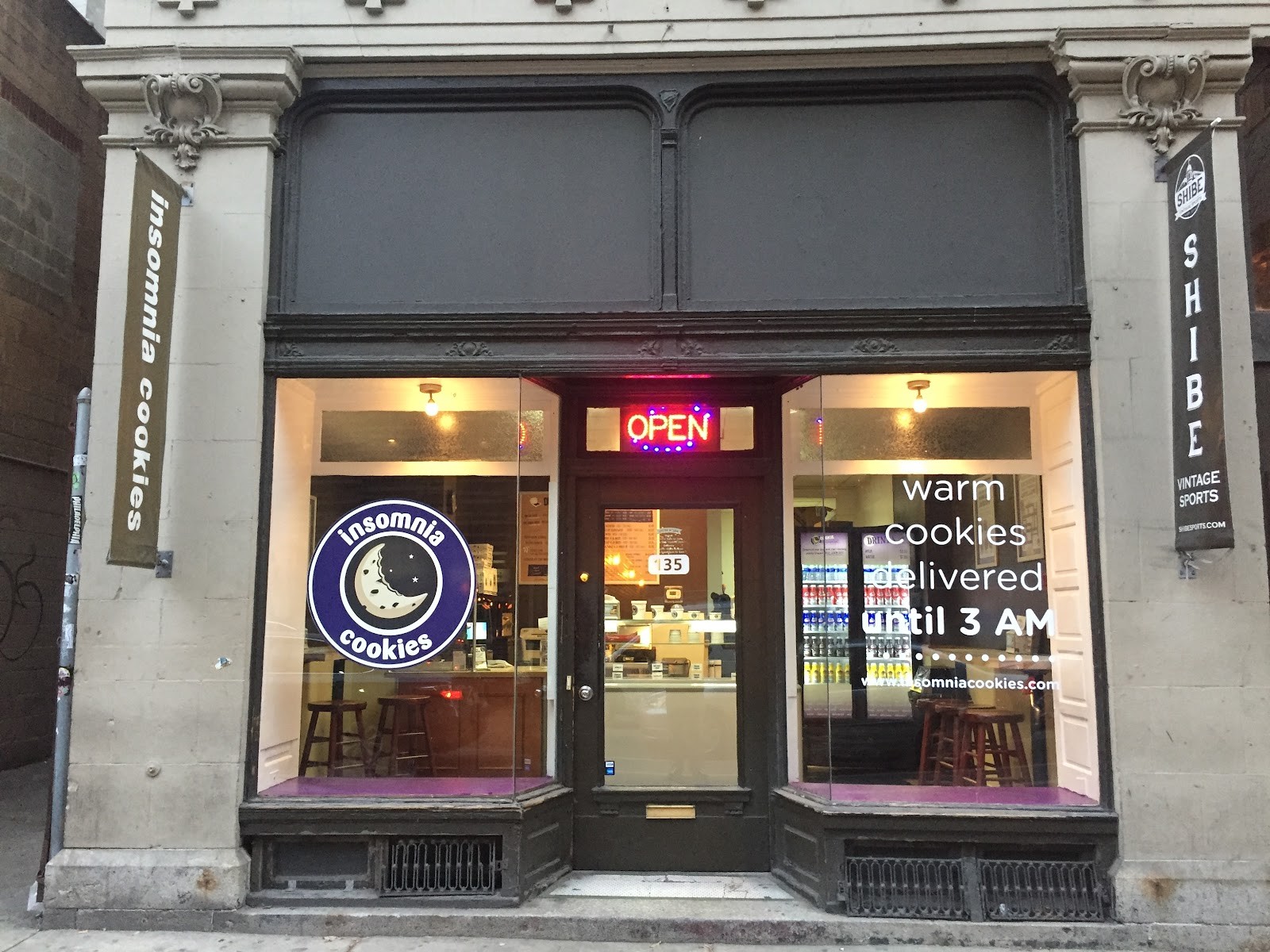 Insomnia Cookies: the place