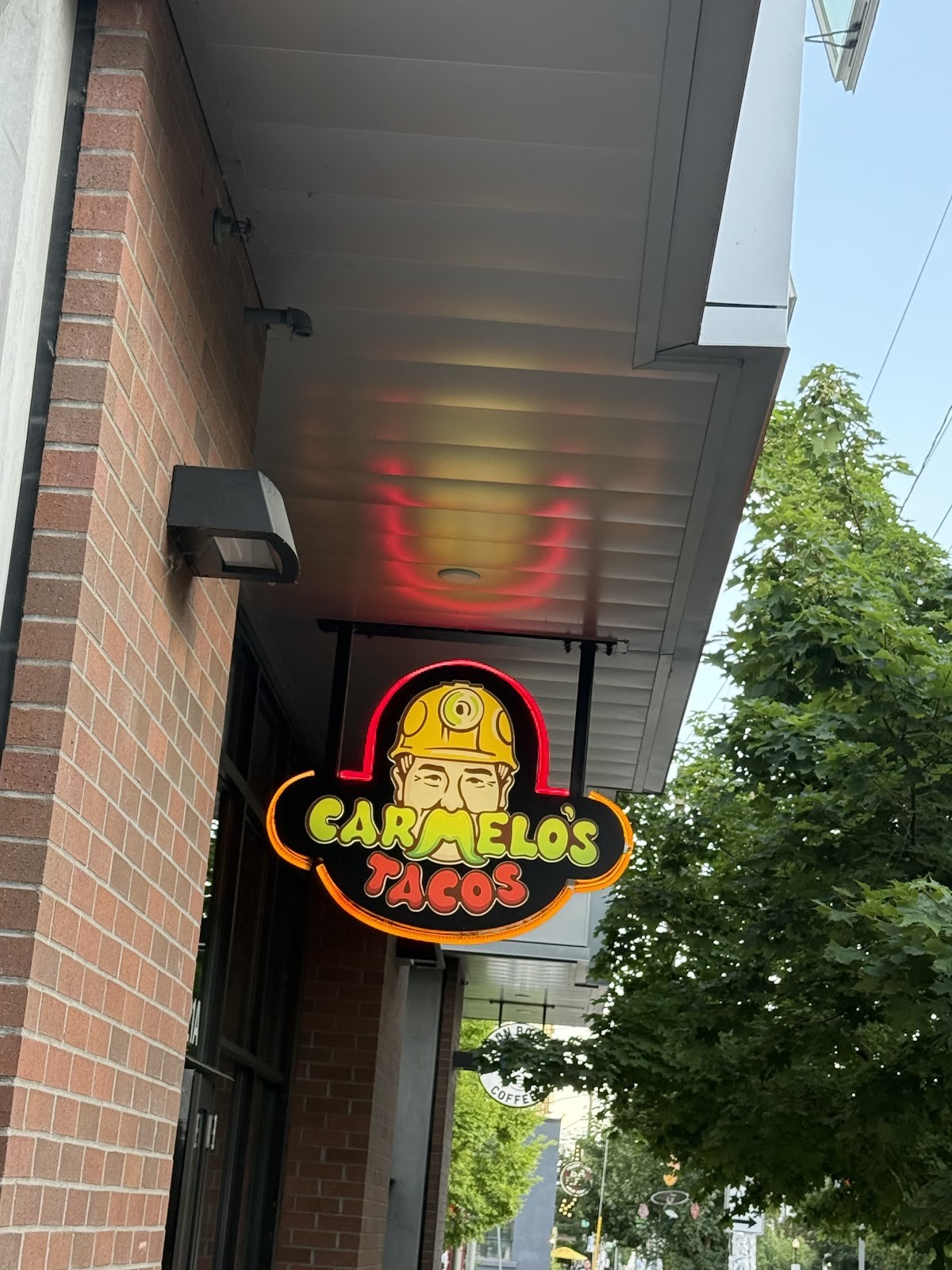 Carmelos Tacos: the place