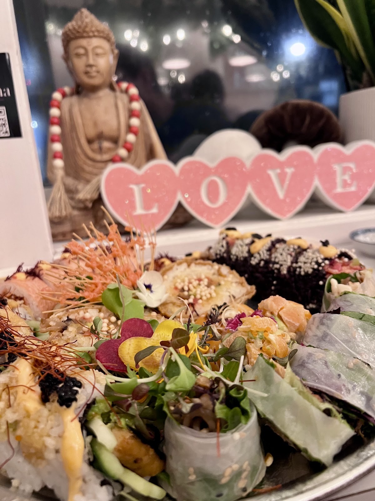 Ohana Sushi Vegan: food & drinks
