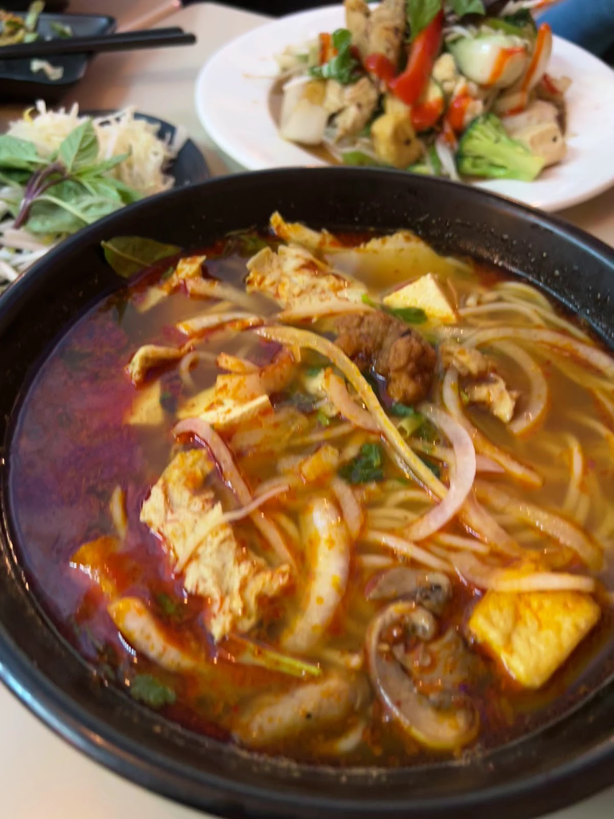 Saigon Lotus: food & drinks