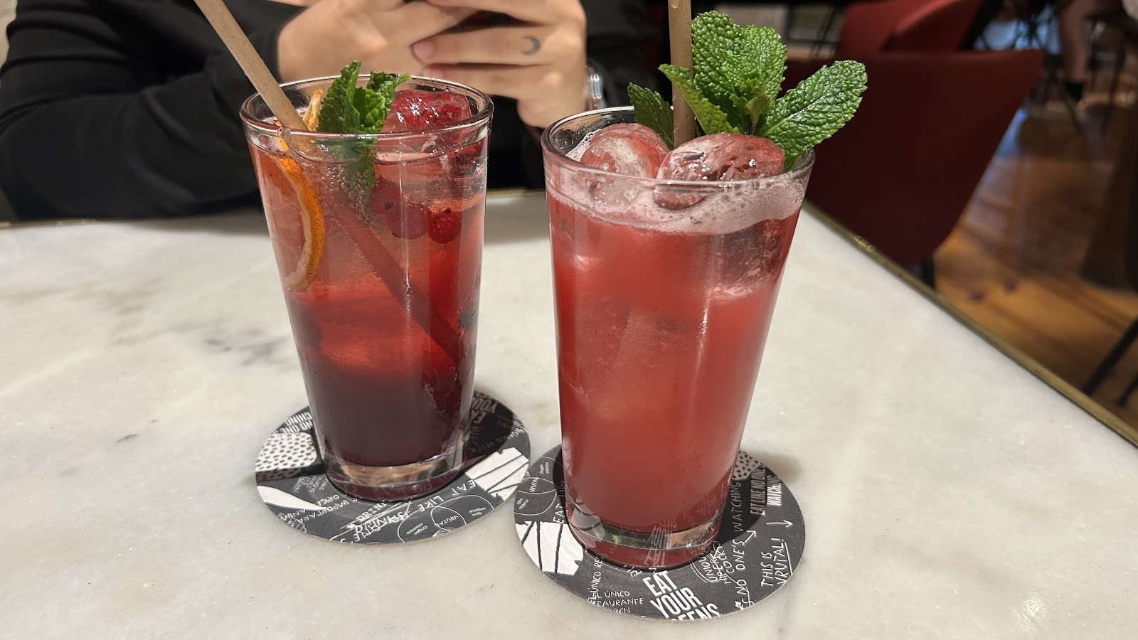 Vrutal | Vegan Burger Eixample: food & drinks