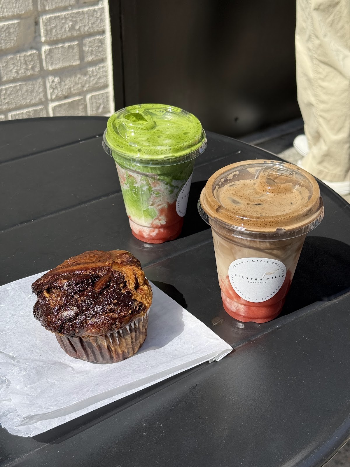 Sixteen Mill Bakeshop (window service): food & drinks