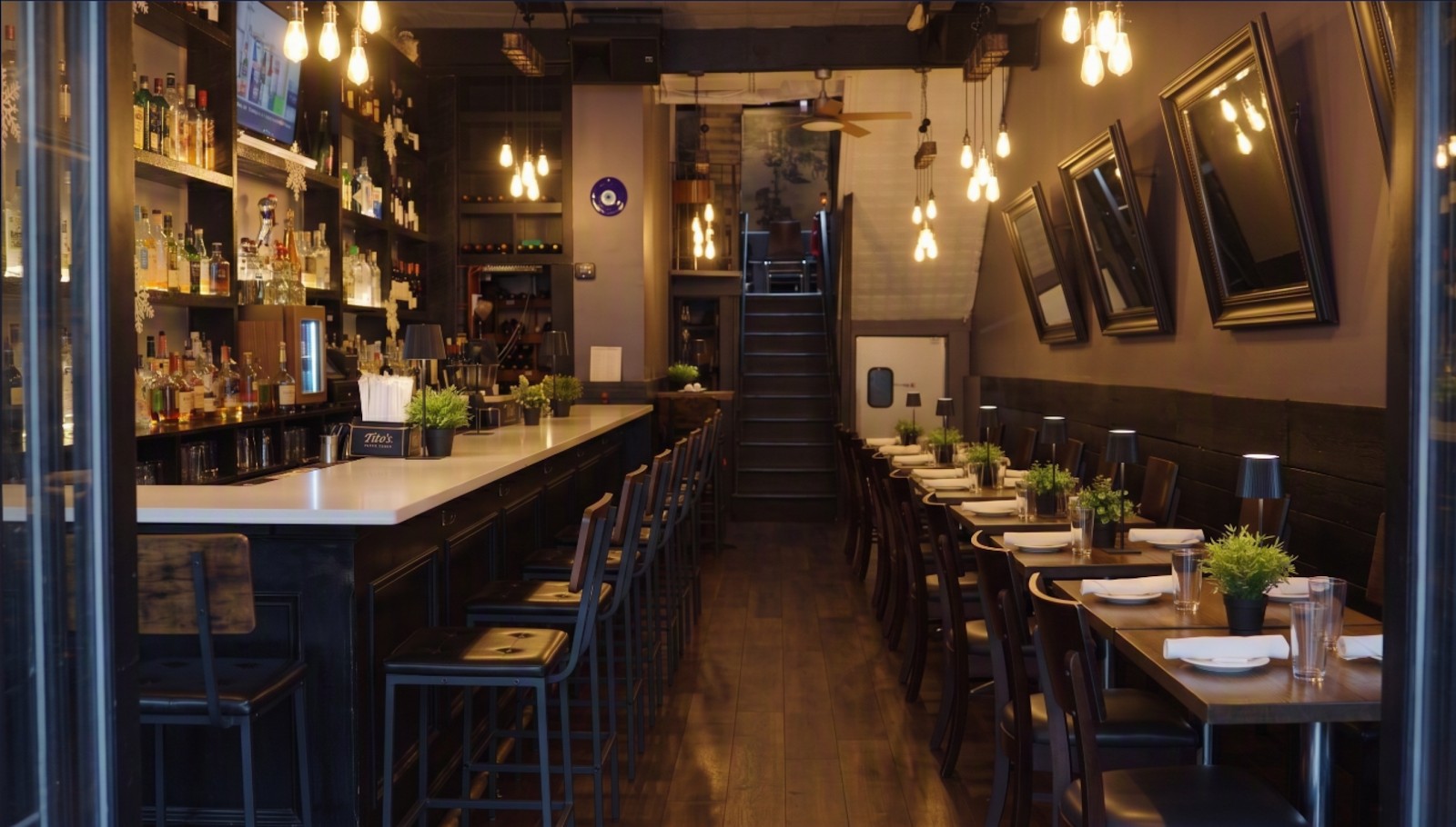 Mezè Restaurant: the place