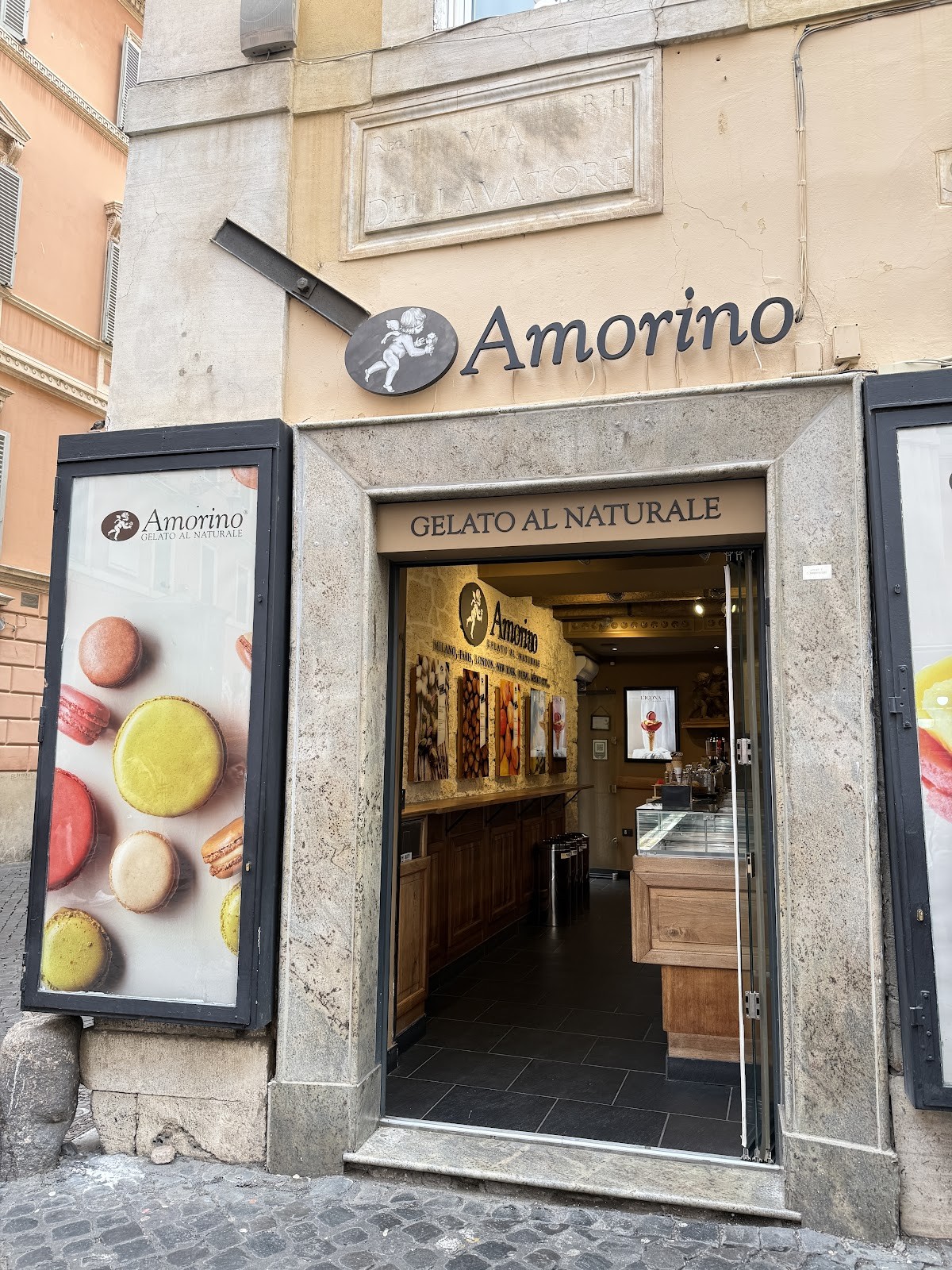 Amorino Gelato - Roma Trevi: the place