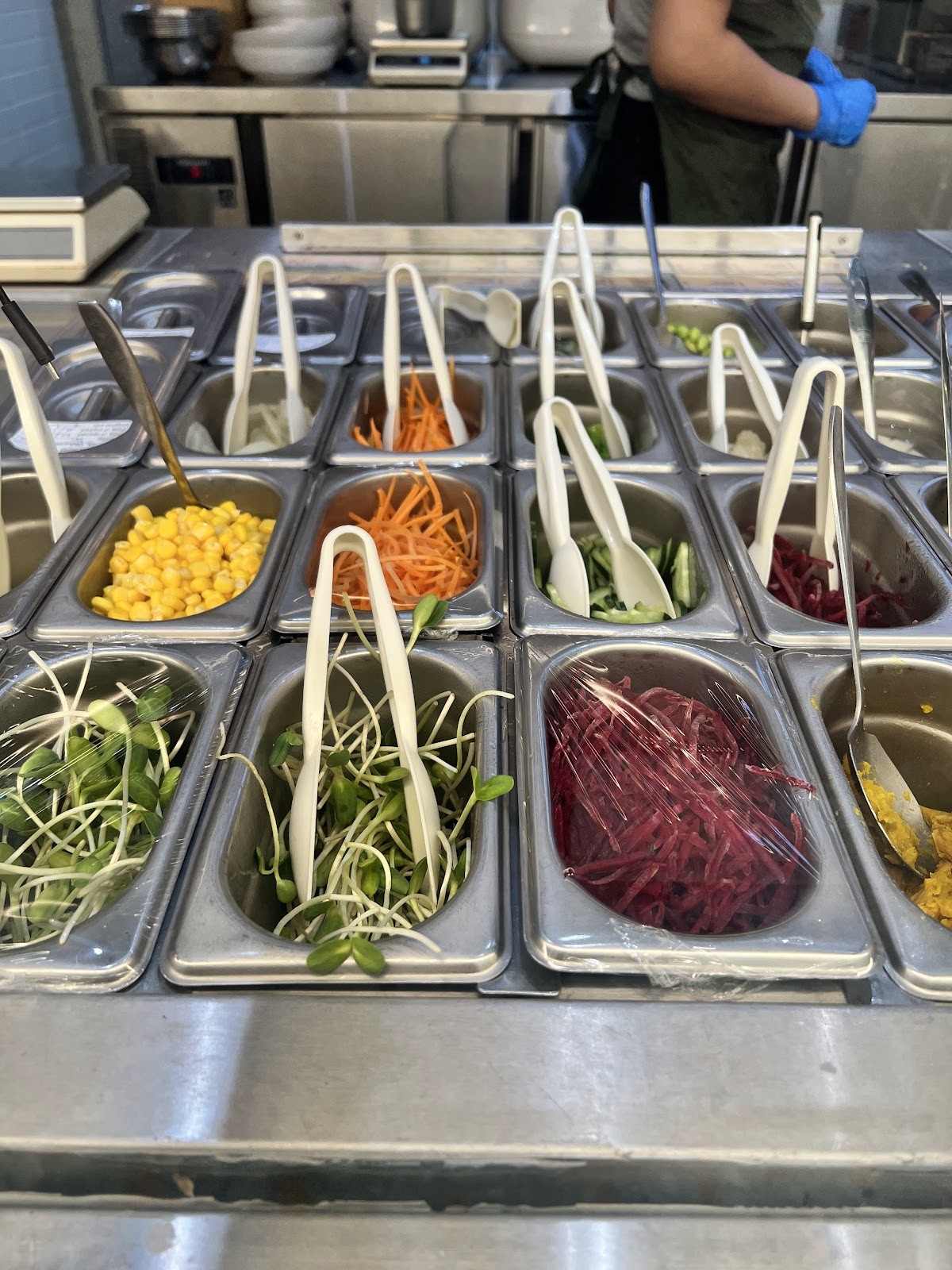 SaladStop! Chidlom: the place