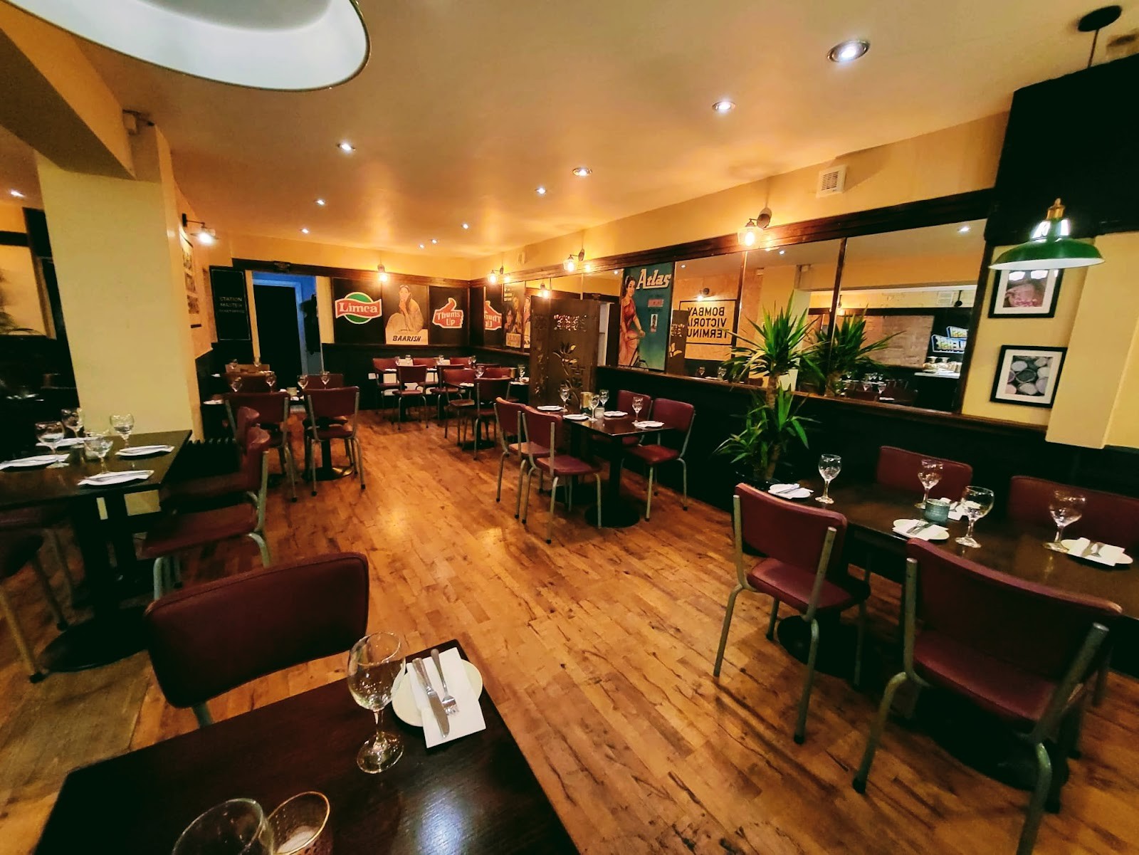 Kings Indian Dining: the place