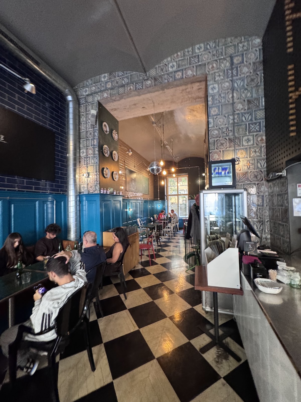 Kafka Hummus Café: the place