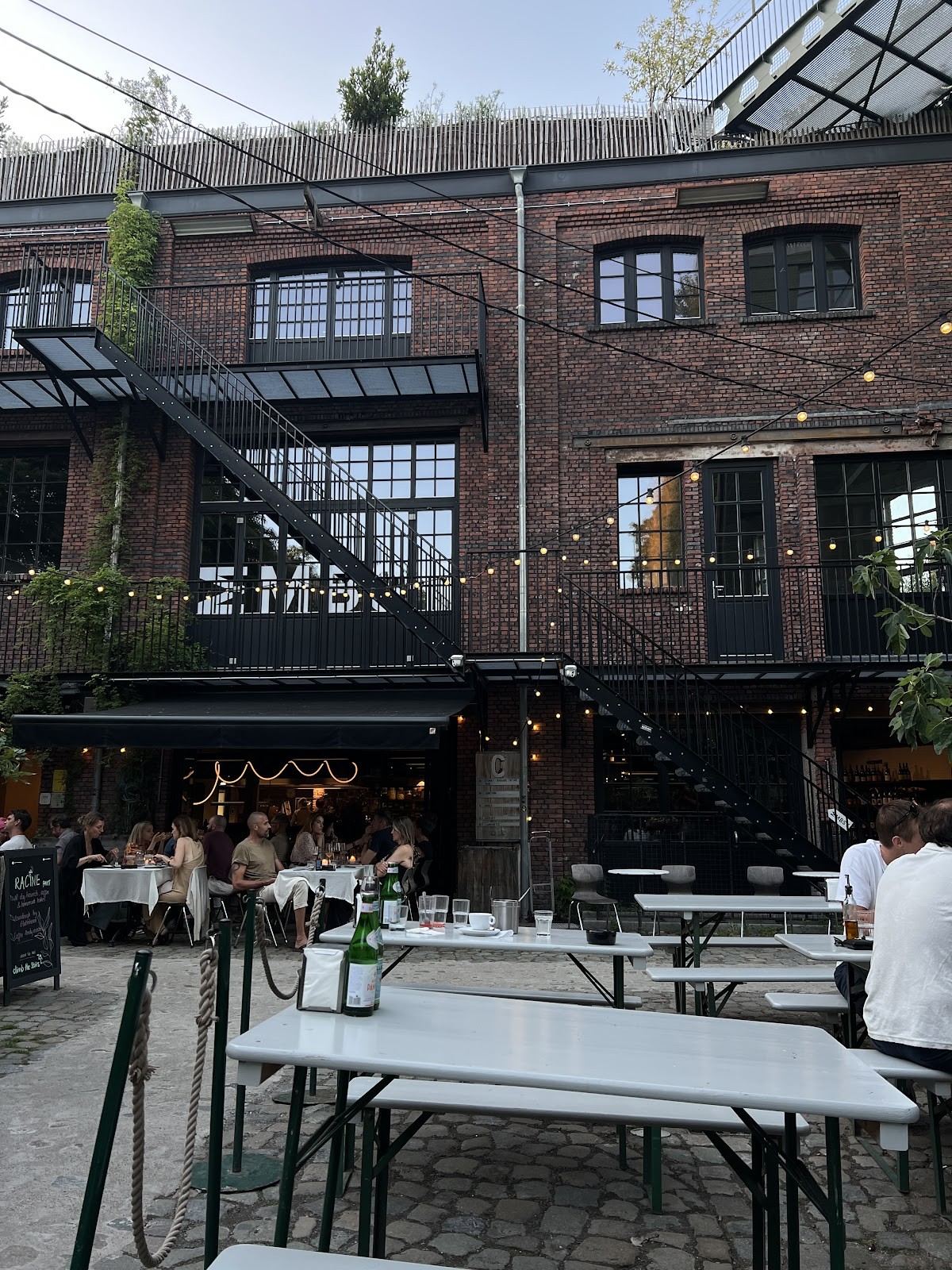 Standard Pizza: the place
