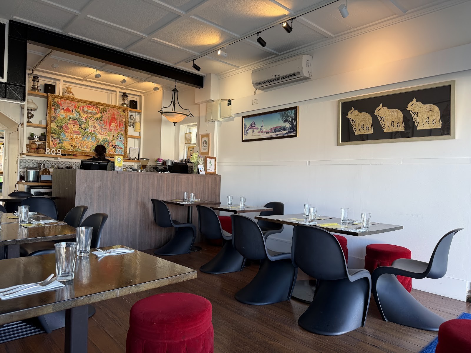 Joy Bong Thai: the place