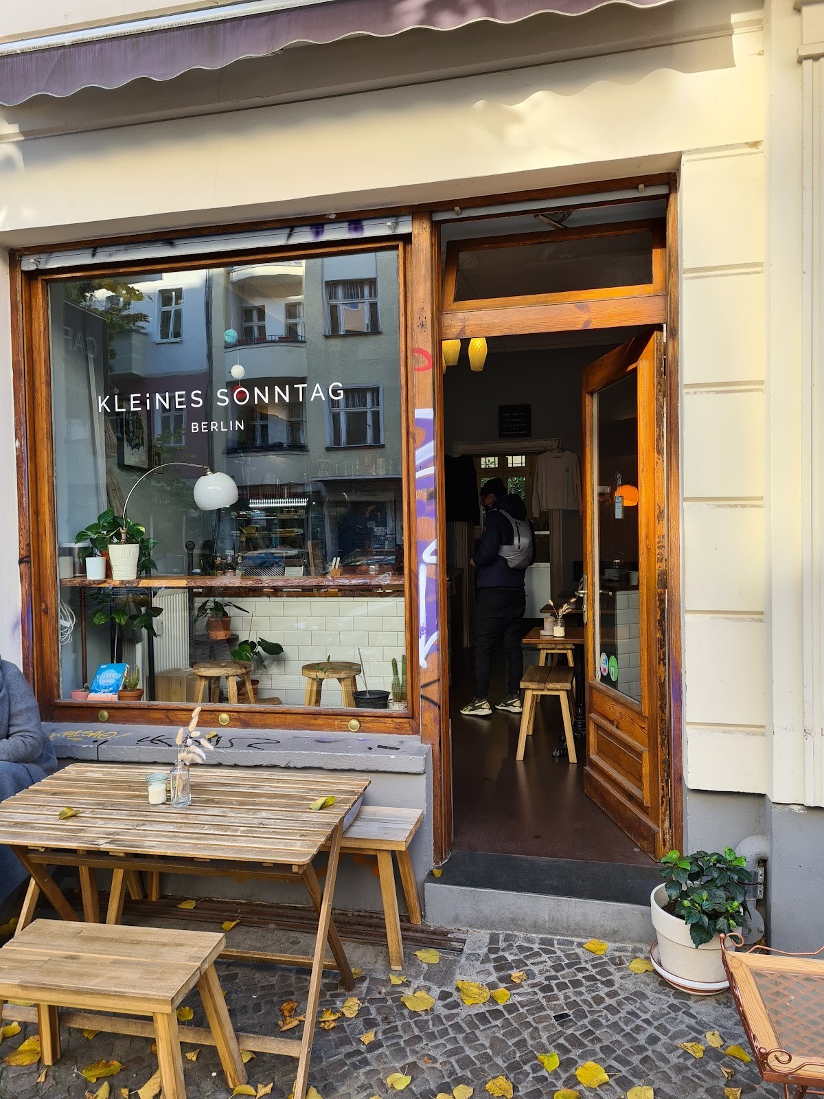 KLEiNES SONNTAG: the place