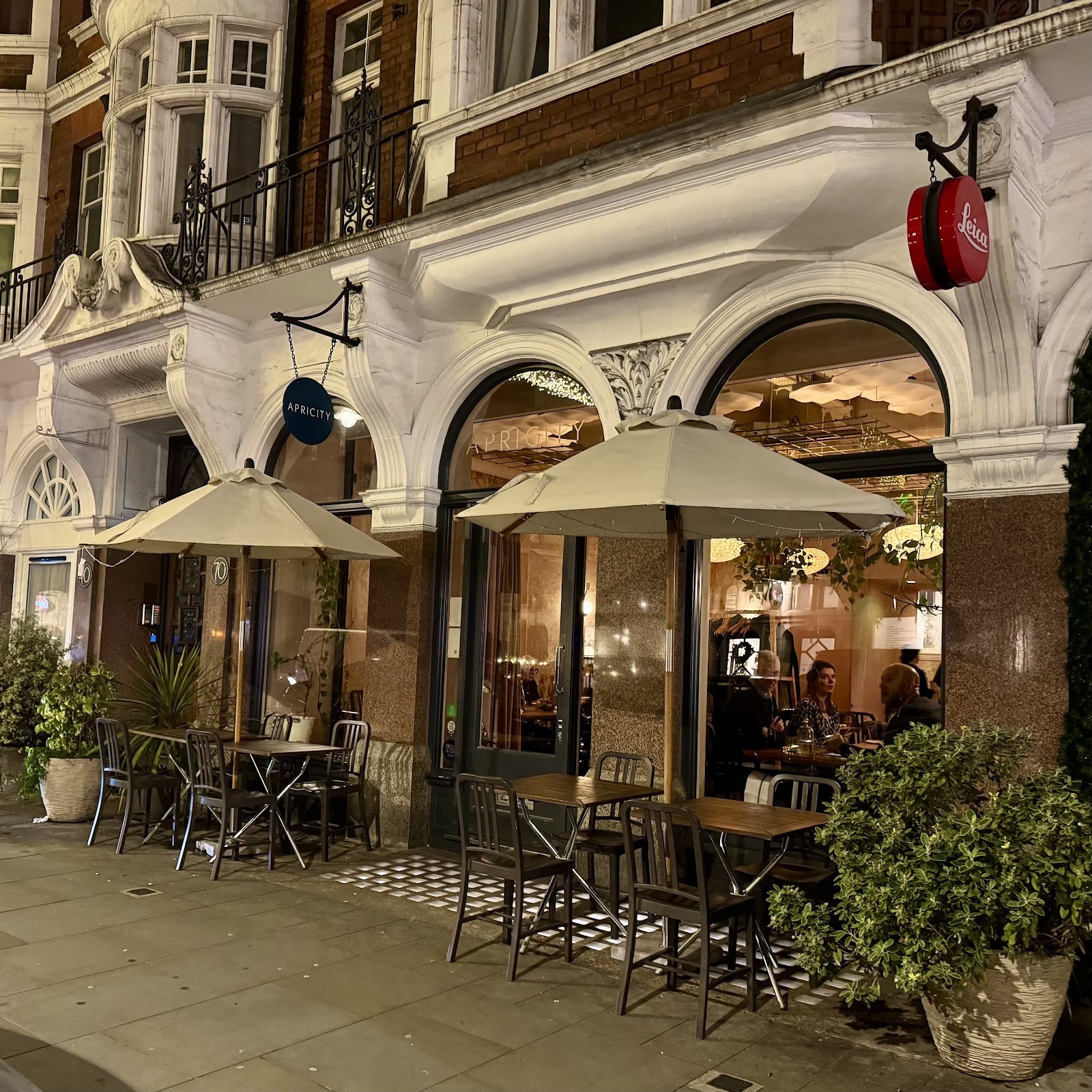 Apricity Restaurant: the place