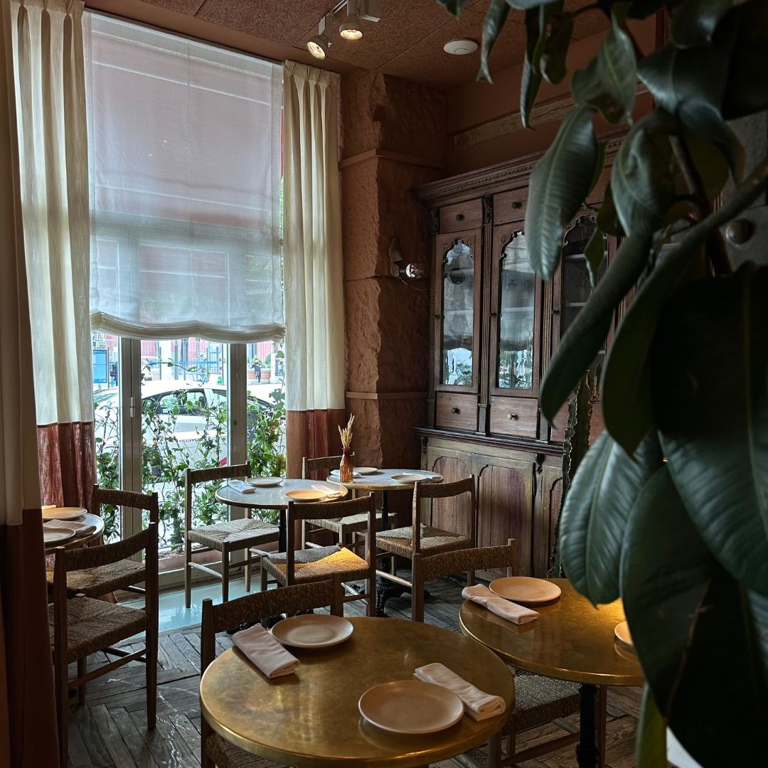 AREDNA - tapas bar: the place