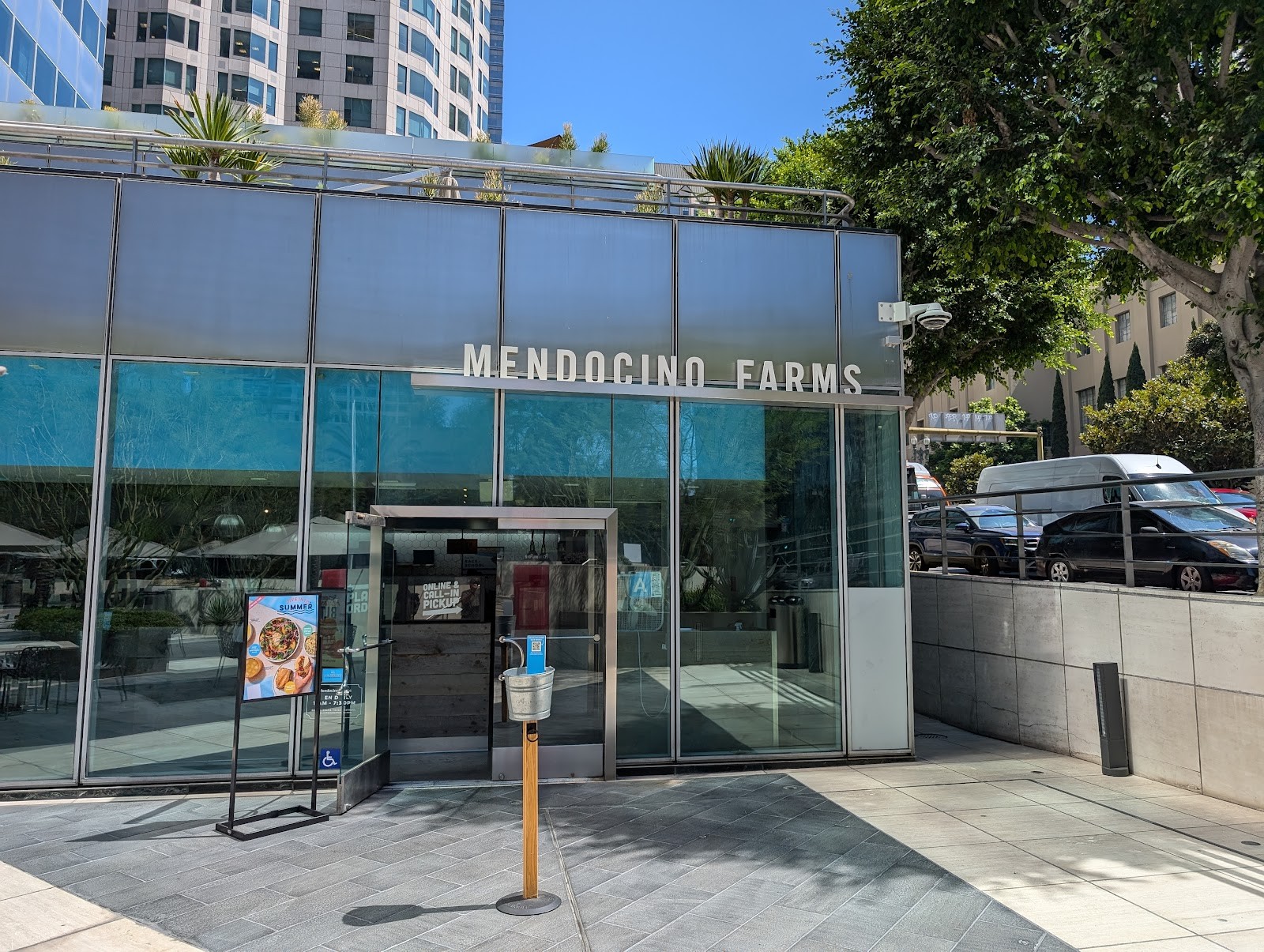 Mendocino Farms: the place