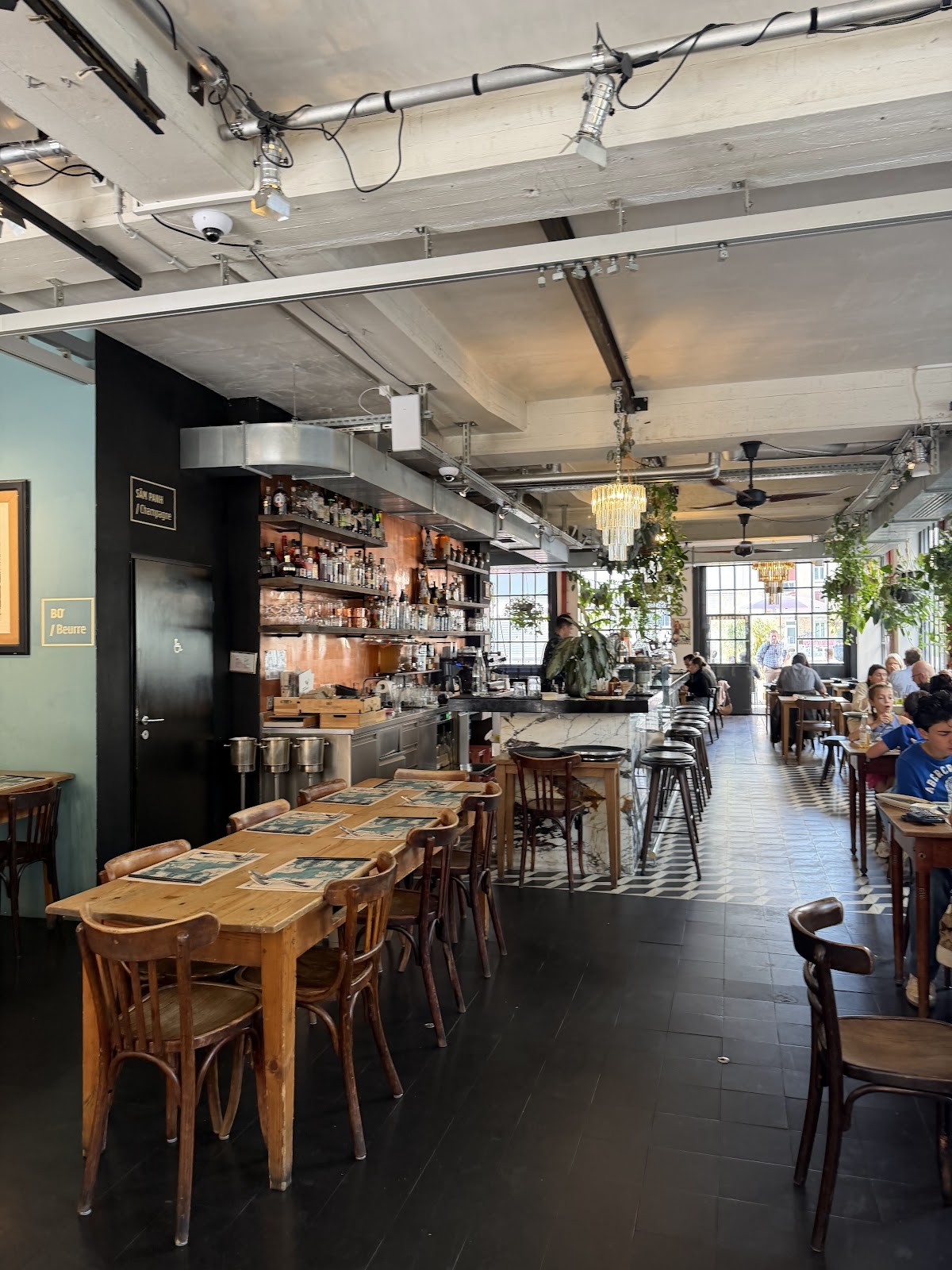Co Chin Chin: the place