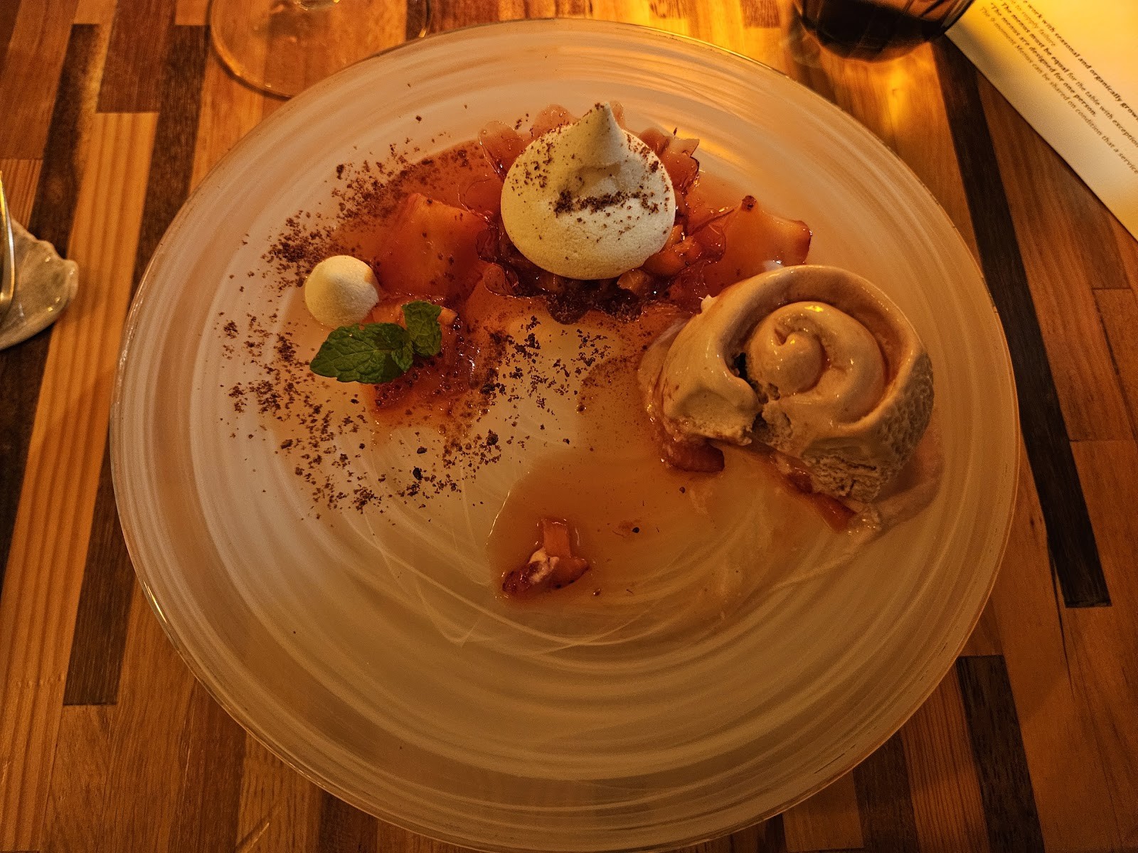 Em Carne Viva: food & drinks