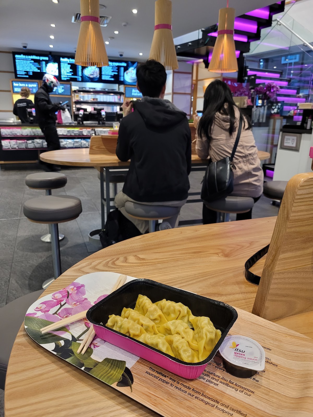 itsu - Bristol Broadmead: the place