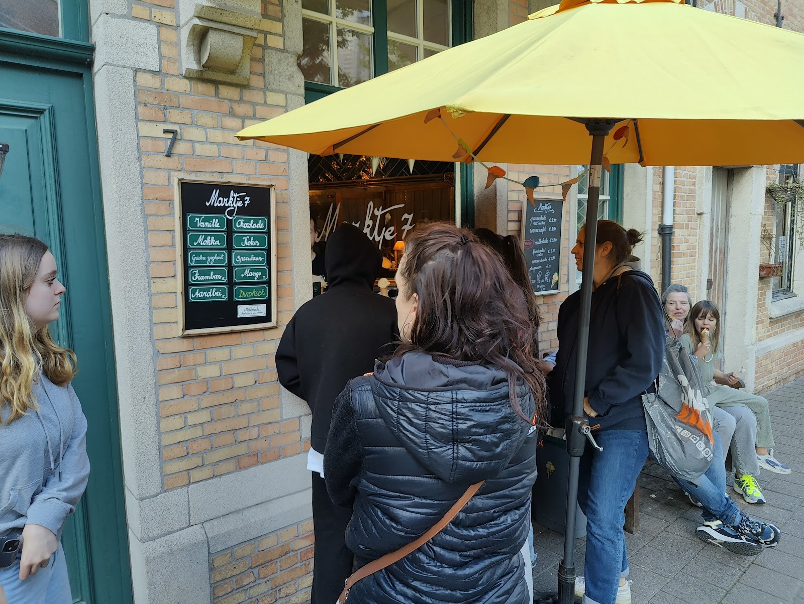 Marktje 7: the place