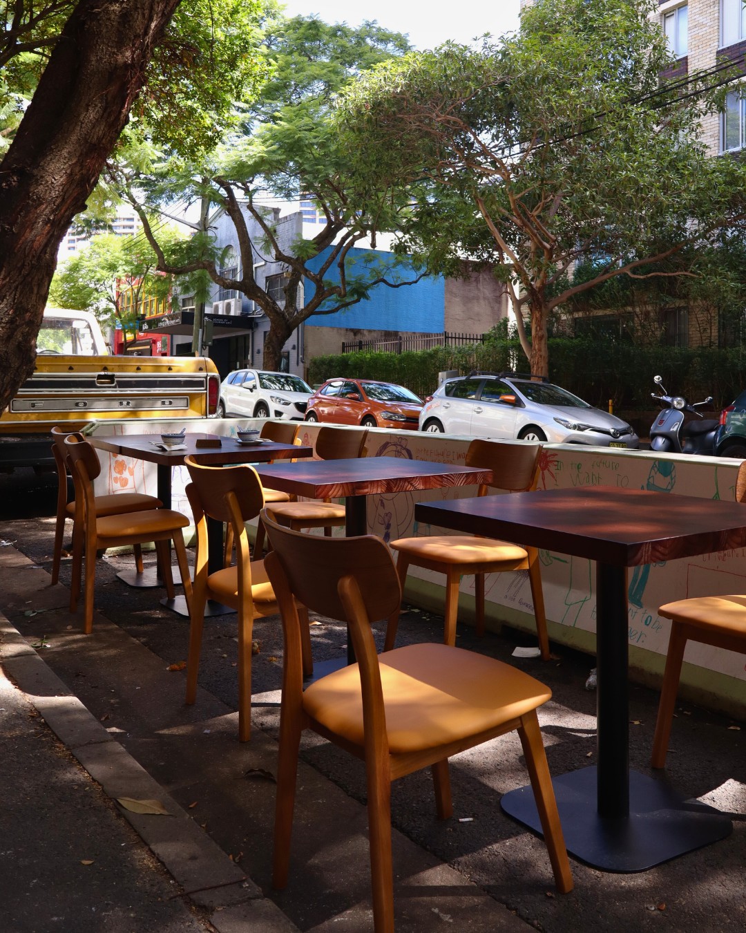Dear Deer Dumpling Darlinghurst: the place