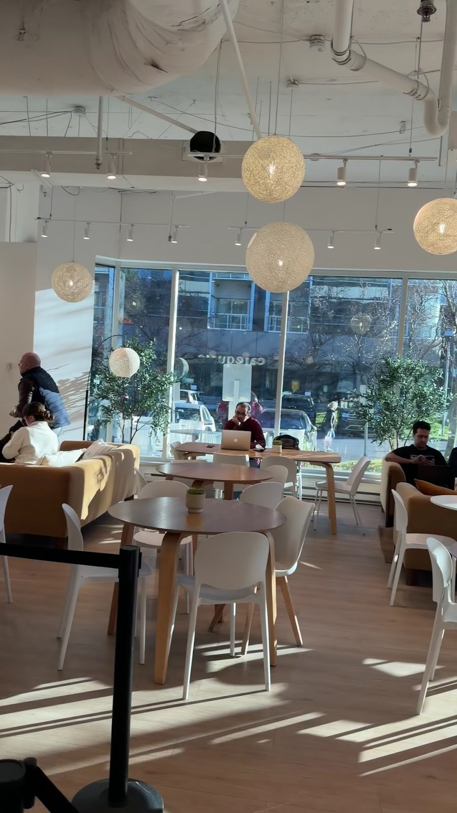 Cafe Quatorze: the place