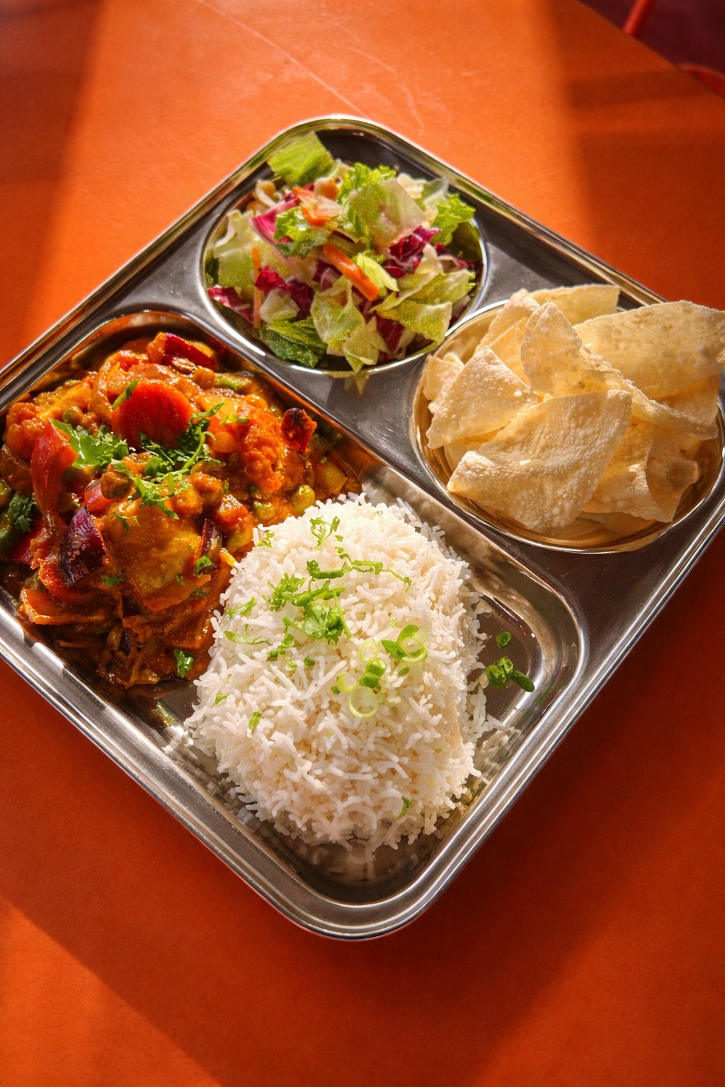 Vinayaka Bhavan - Indisches Vegetarisches & Veganes Restaurant: food & drinks
